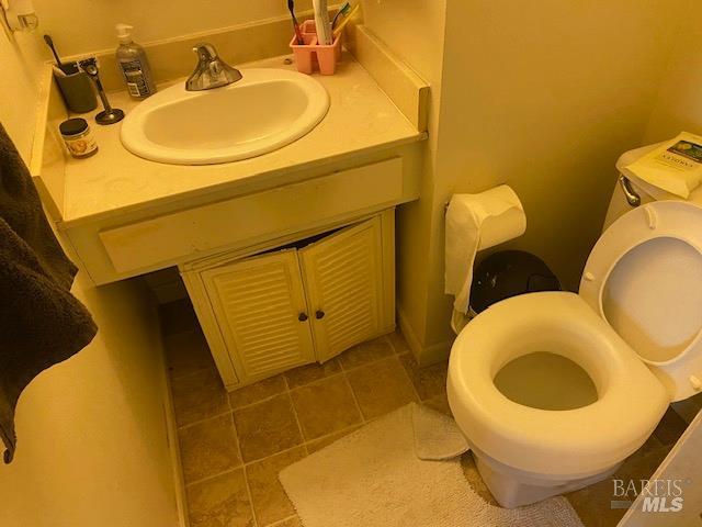 Detail Gallery Image 8 of 19 For 937 Pacific Ave, Fairfield,  CA 94533 - 4 Beds | 1/1 Baths