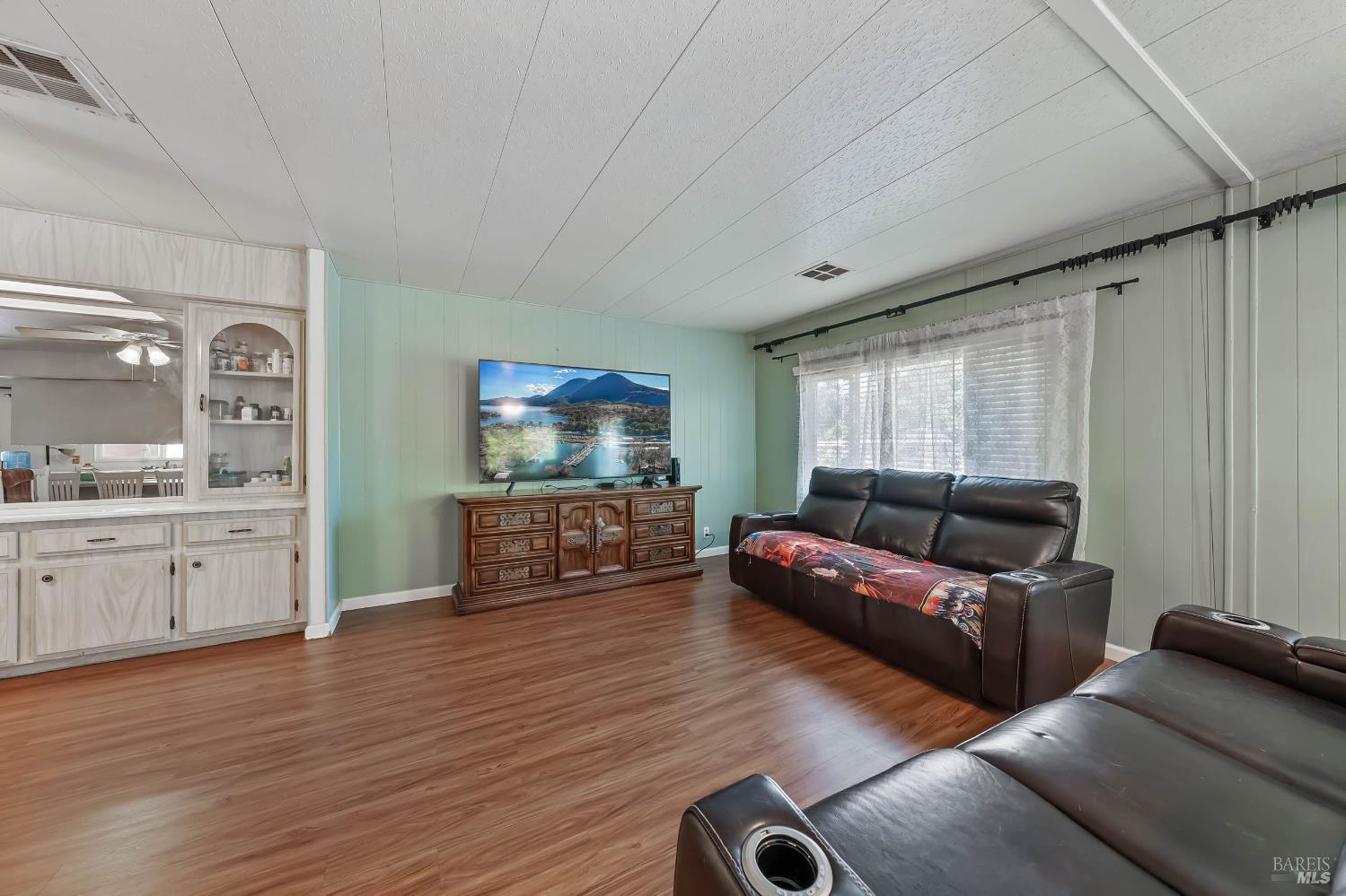 Detail Gallery Image 6 of 43 For 5890 E Hwy 20 Hwy 47, Lucerne,  CA 95458 - 2 Beds | 2 Baths