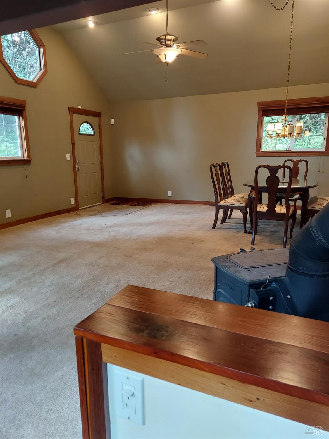 Detail Gallery Image 2 of 8 For 14768 Eagles Nest Rd, Guerneville,  CA 95446 - 1 Beds | 1 Baths
