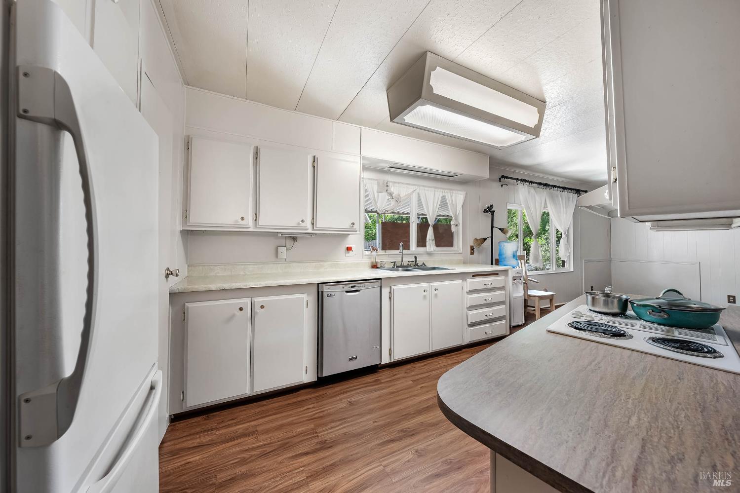 Detail Gallery Image 13 of 43 For 5890 E Hwy 20 Hwy 47, Lucerne,  CA 95458 - 2 Beds | 2 Baths