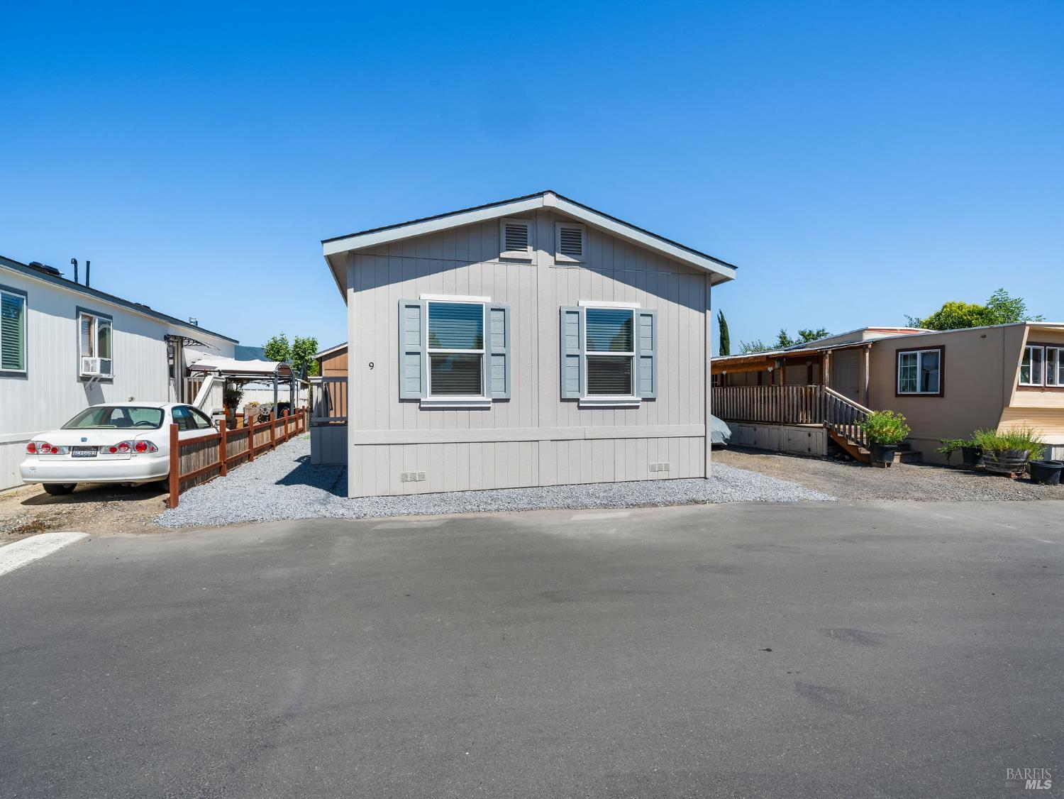 Detail Gallery Image 4 of 35 For 311 Lake Mendocino Dr 9, Ukiah,  CA 95482 - 2 Beds | 1/1 Baths