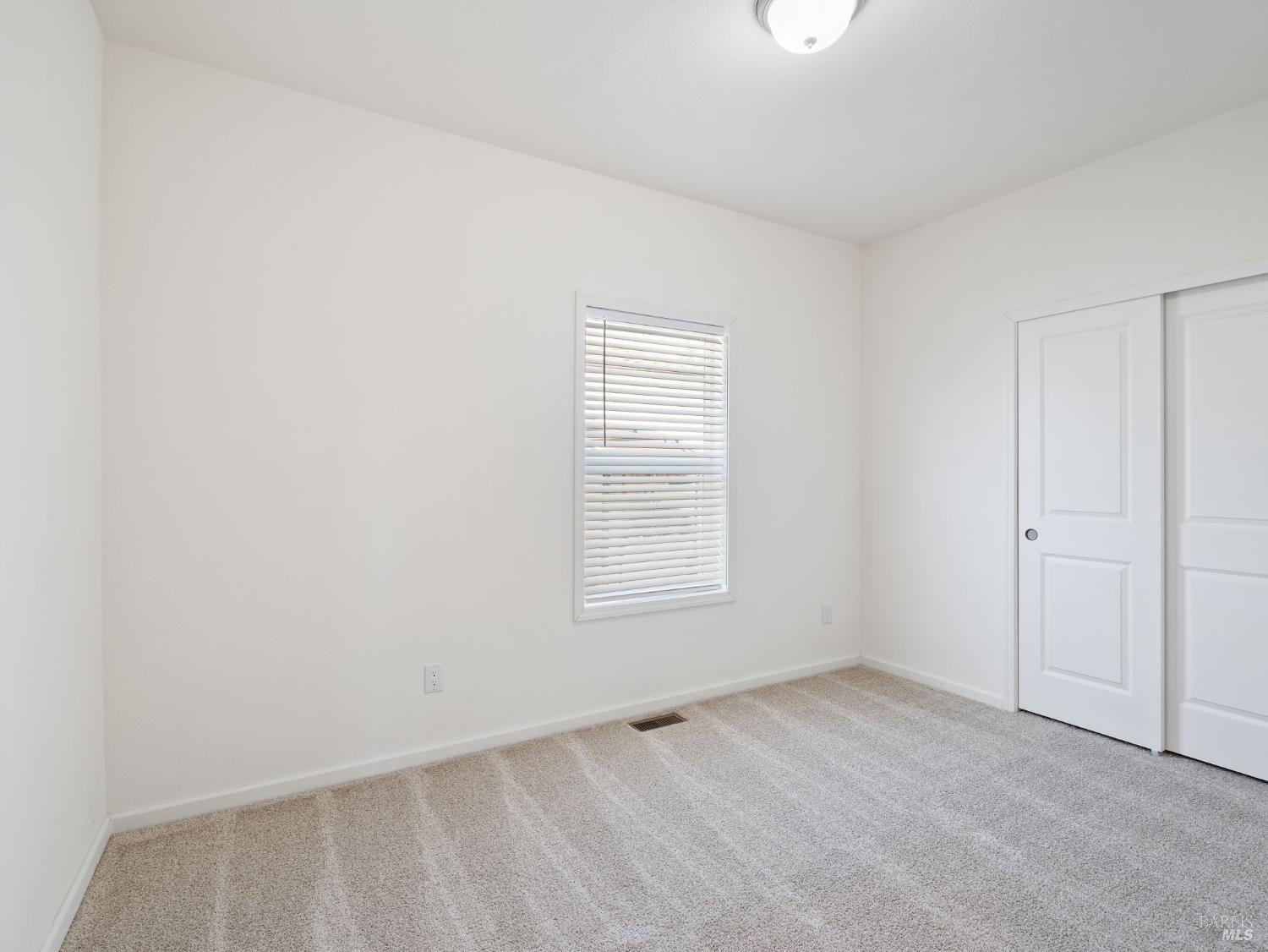 Detail Gallery Image 11 of 35 For 311 Lake Mendocino Dr 9, Ukiah,  CA 95482 - 2 Beds | 1/1 Baths