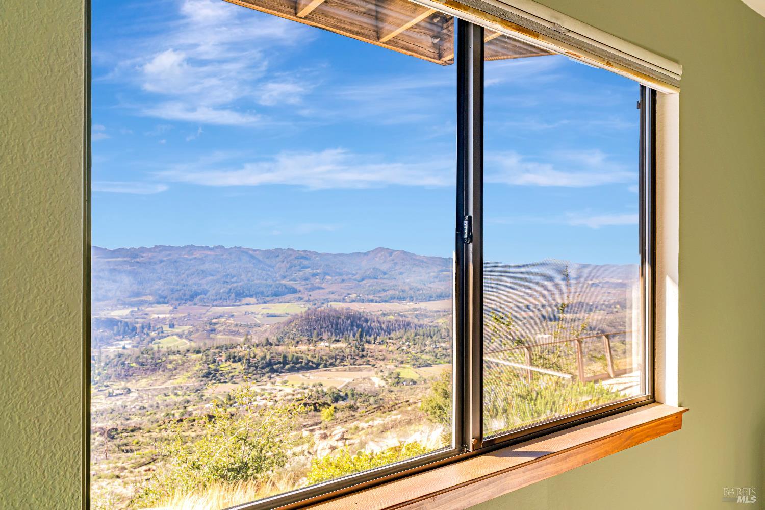 Detail Gallery Image 22 of 40 For 1180 Crestmont Dr, Angwin,  CA 94508 - 4 Beds | 3 Baths