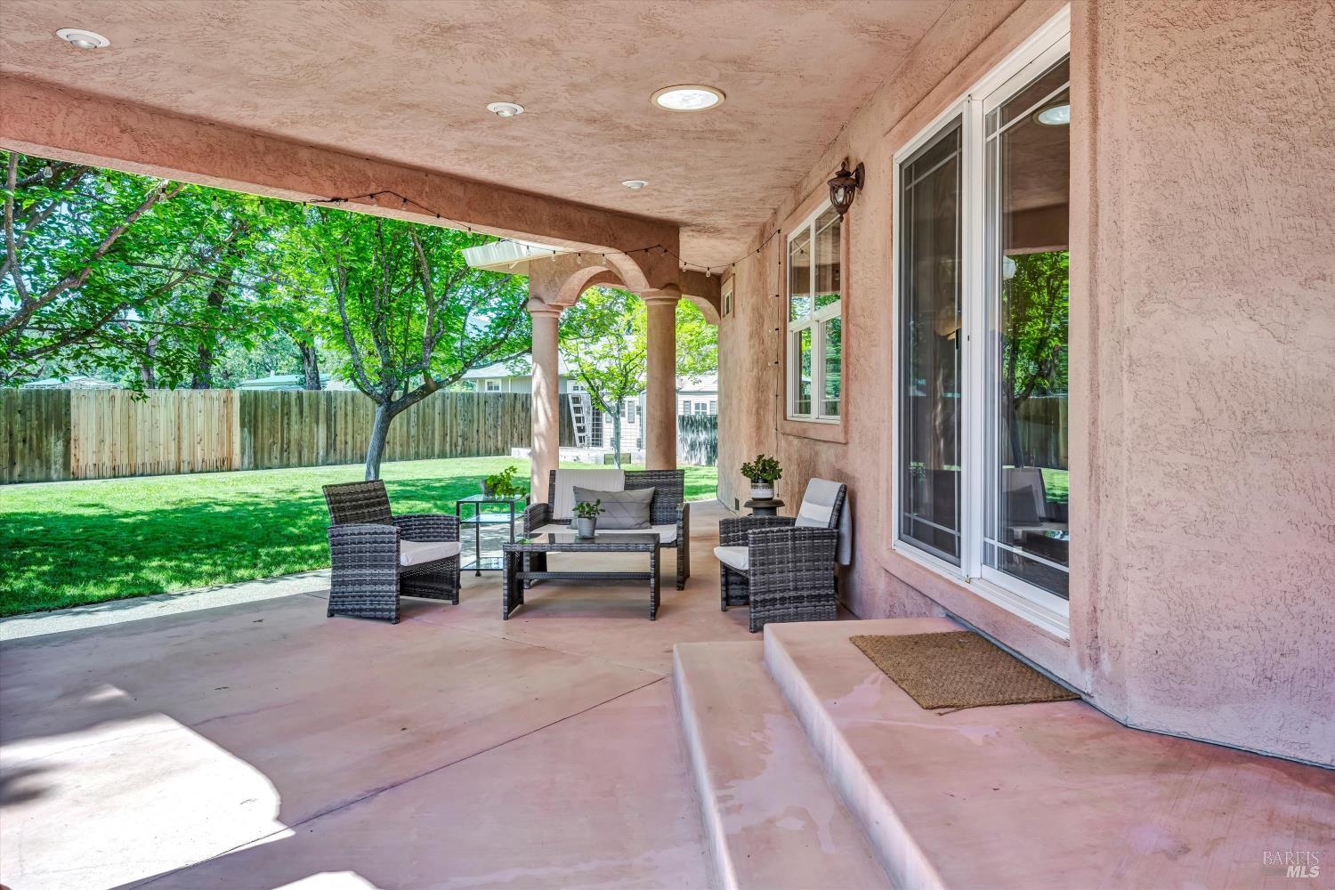 Detail Gallery Image 23 of 37 For 21425 Valley Oak Dr, Middletown,  CA 95461 - 3 Beds | 2/1 Baths