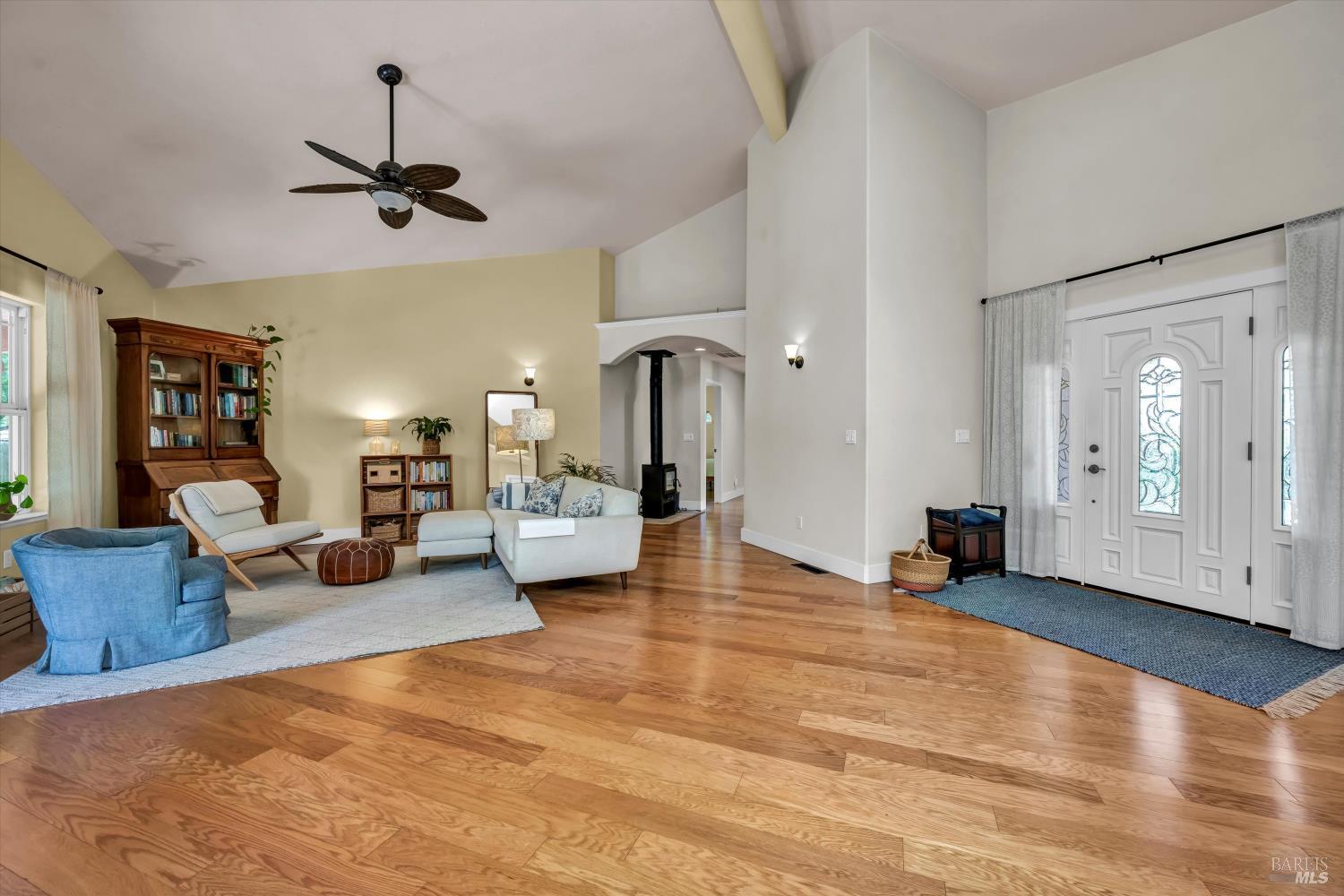 Detail Gallery Image 10 of 37 For 21425 Valley Oak Dr, Middletown,  CA 95461 - 3 Beds | 2/1 Baths