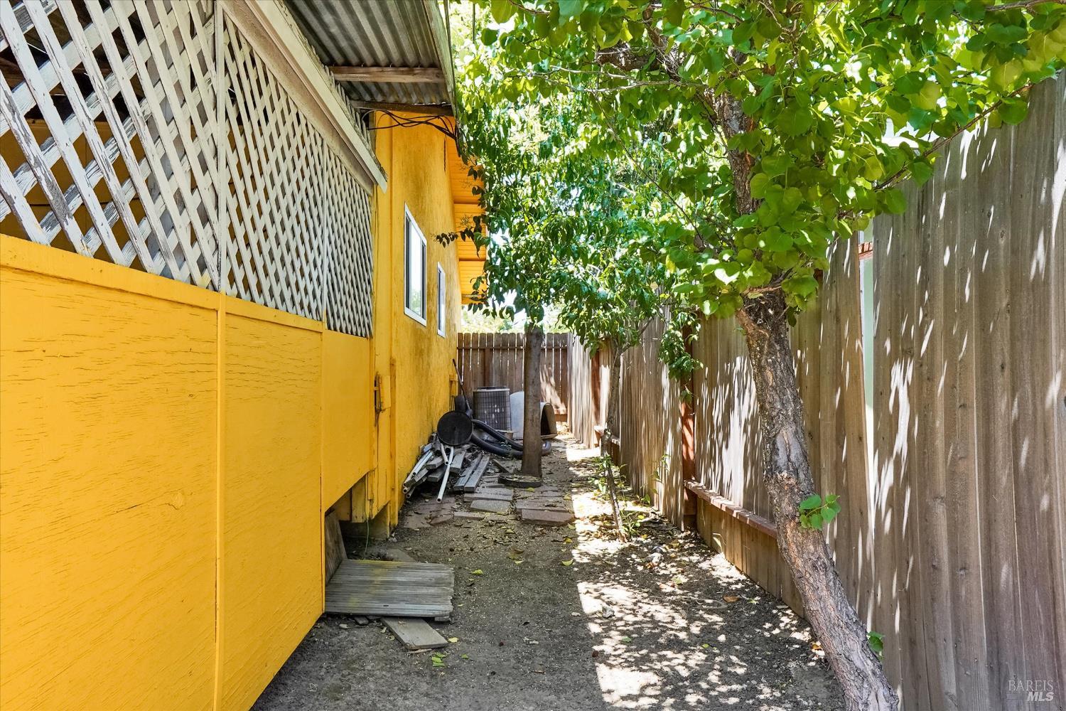 Dahlia Street, Fairfield, California image 37