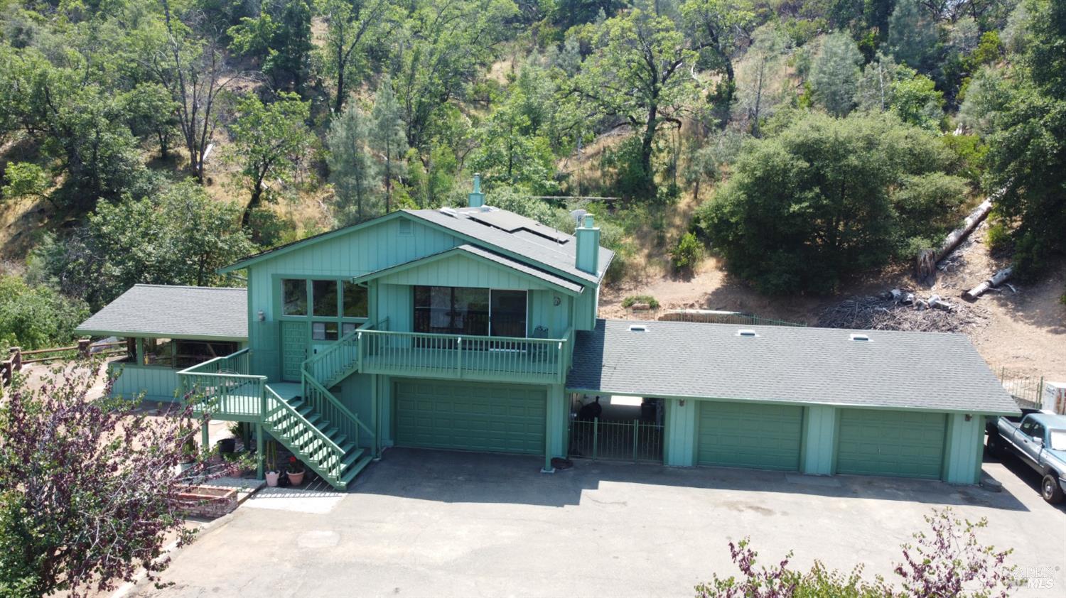 Detail Gallery Image 4 of 87 For 18683 Morgan Valley Rd, Lower Lake,  CA 95457 - 4 Beds | 2/1 Baths