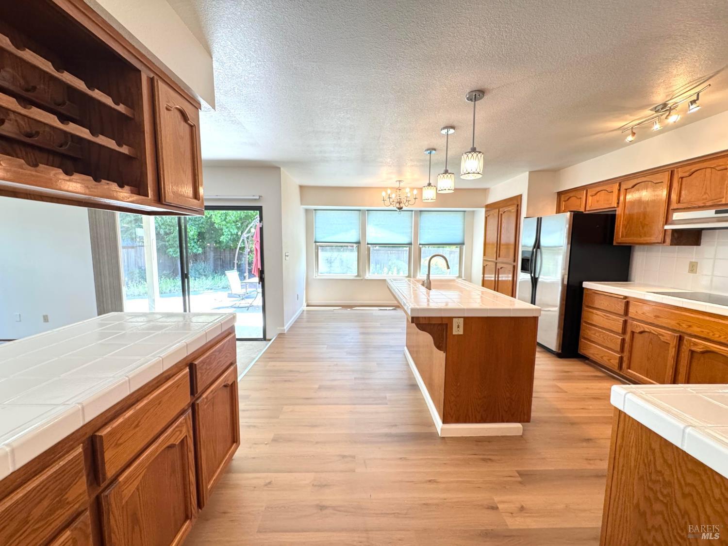 Oakwood Drive, Fairfield, California image 5