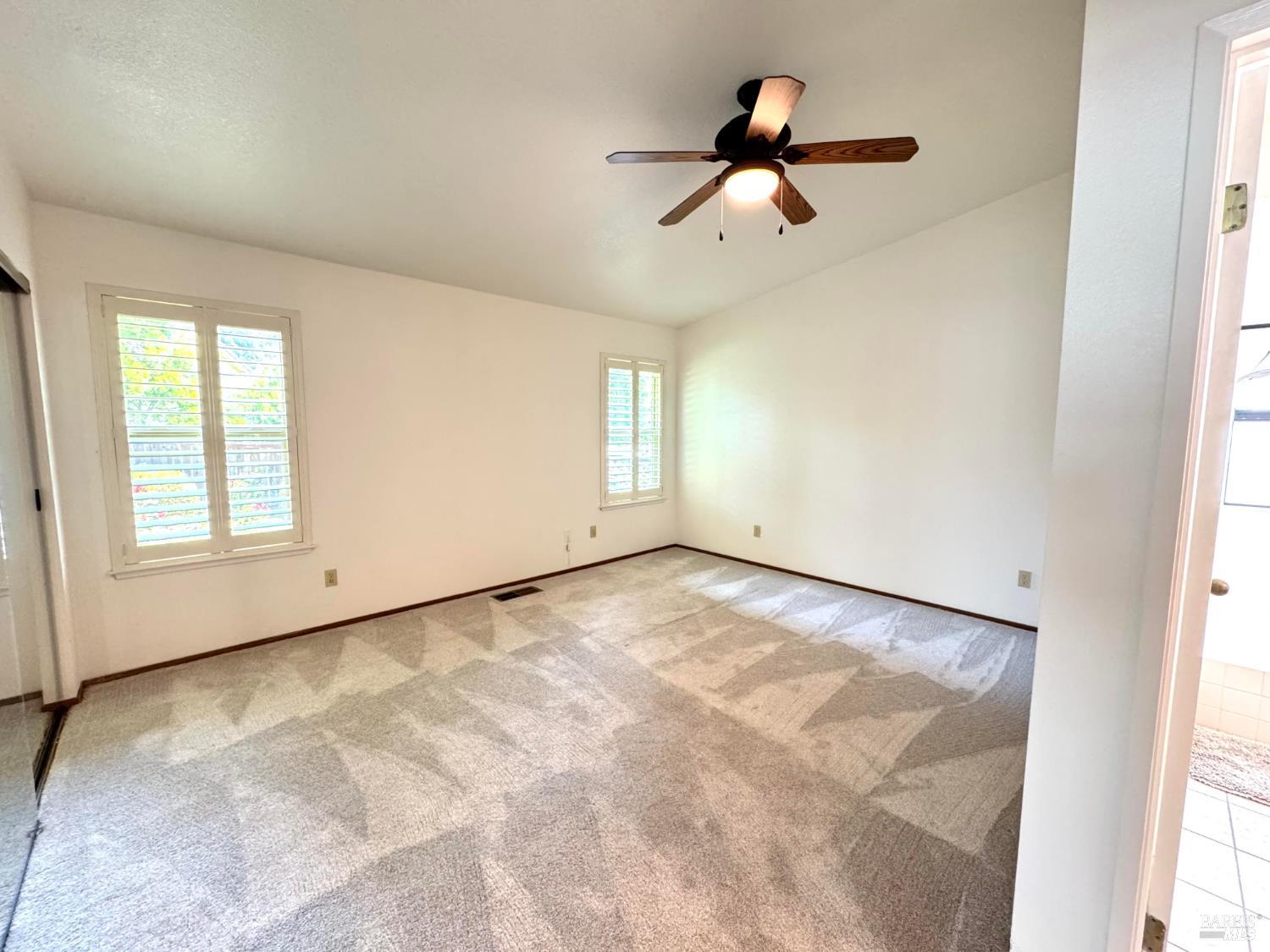 Oakwood Drive, Fairfield, California image 13