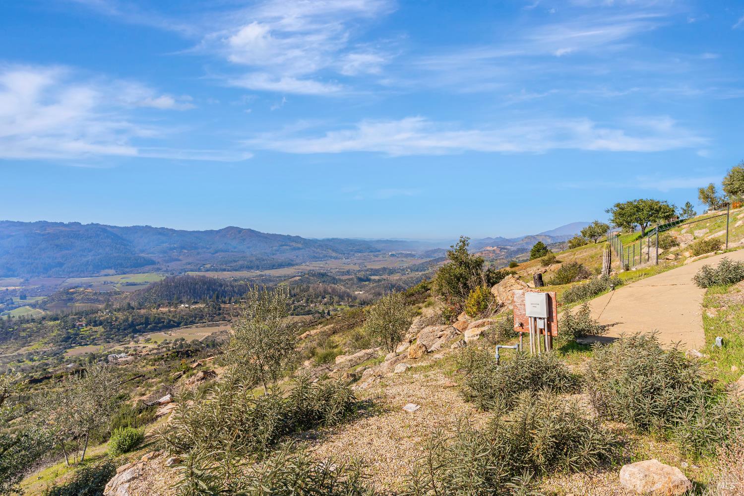 Detail Gallery Image 36 of 40 For 1180 Crestmont Dr, Angwin,  CA 94508 - 4 Beds | 3 Baths