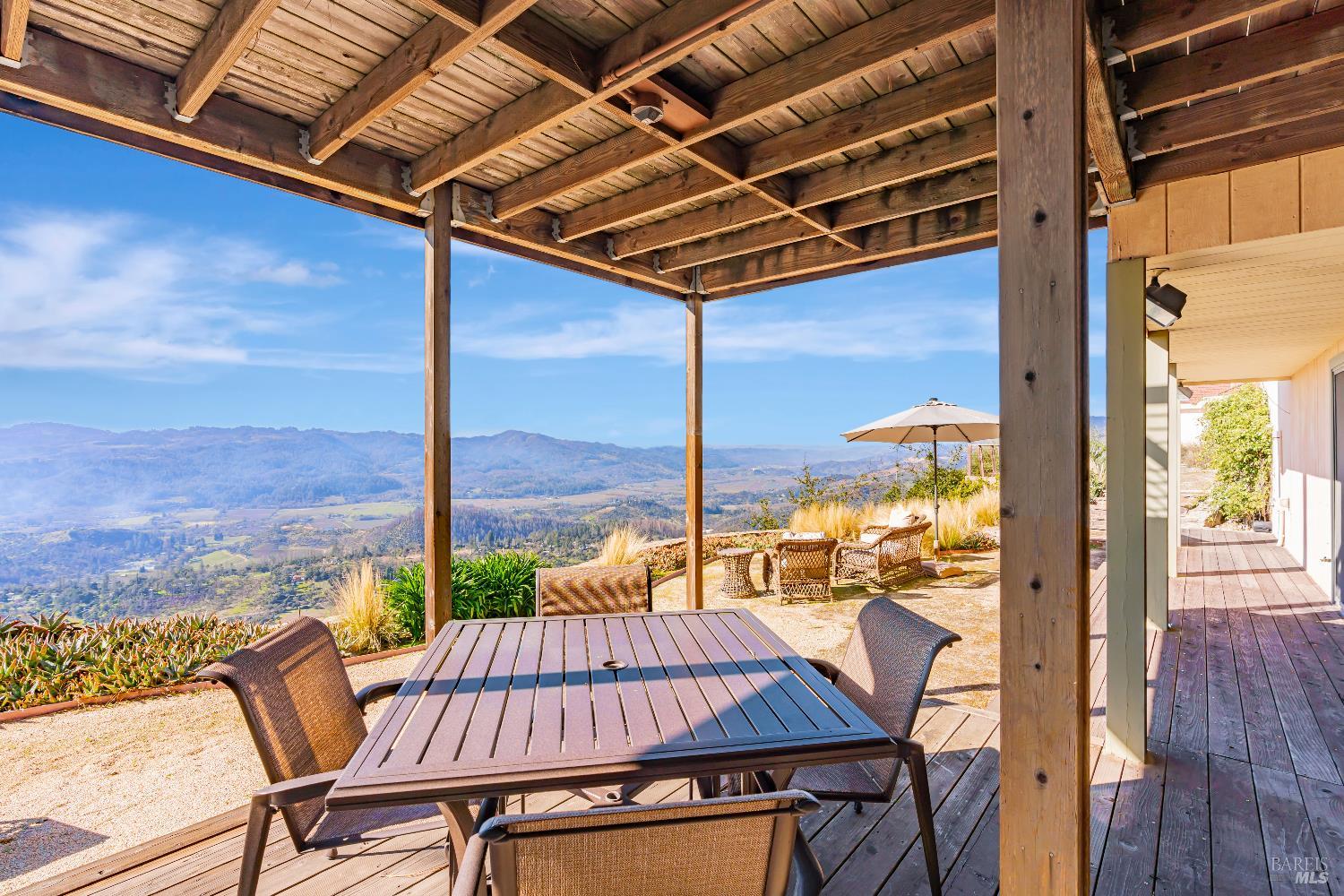 Detail Gallery Image 12 of 40 For 1180 Crestmont Dr, Angwin,  CA 94508 - 4 Beds | 3 Baths