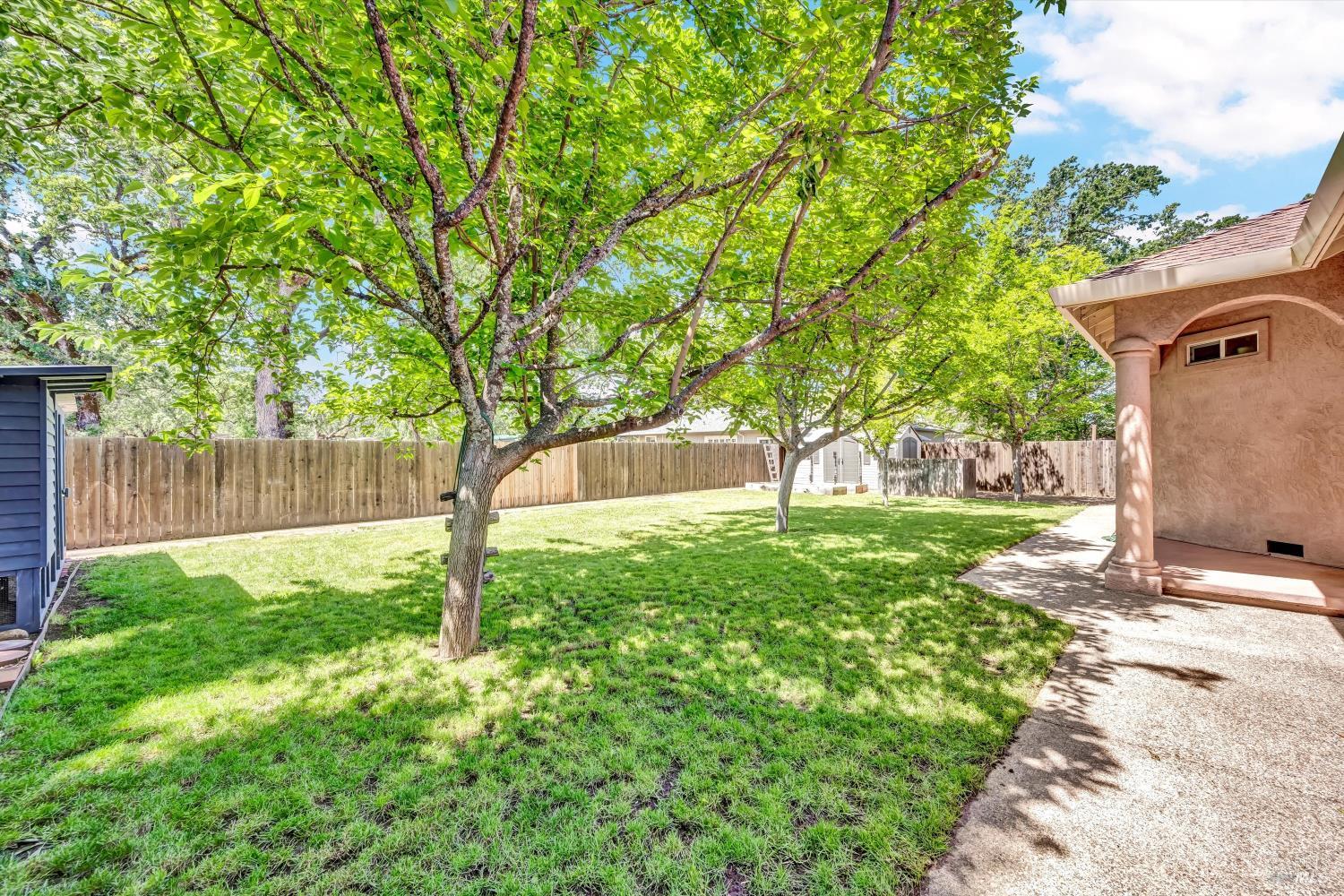 Detail Gallery Image 24 of 37 For 21425 Valley Oak Dr, Middletown,  CA 95461 - 3 Beds | 2/1 Baths