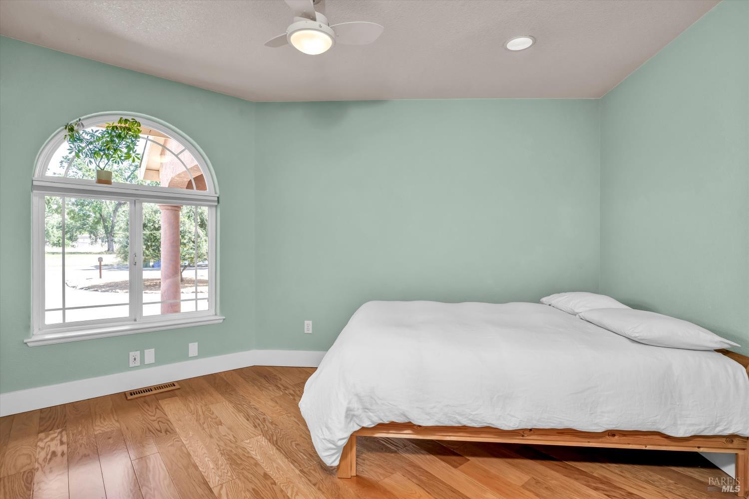 Detail Gallery Image 17 of 37 For 21425 Valley Oak Dr, Middletown,  CA 95461 - 3 Beds | 2/1 Baths