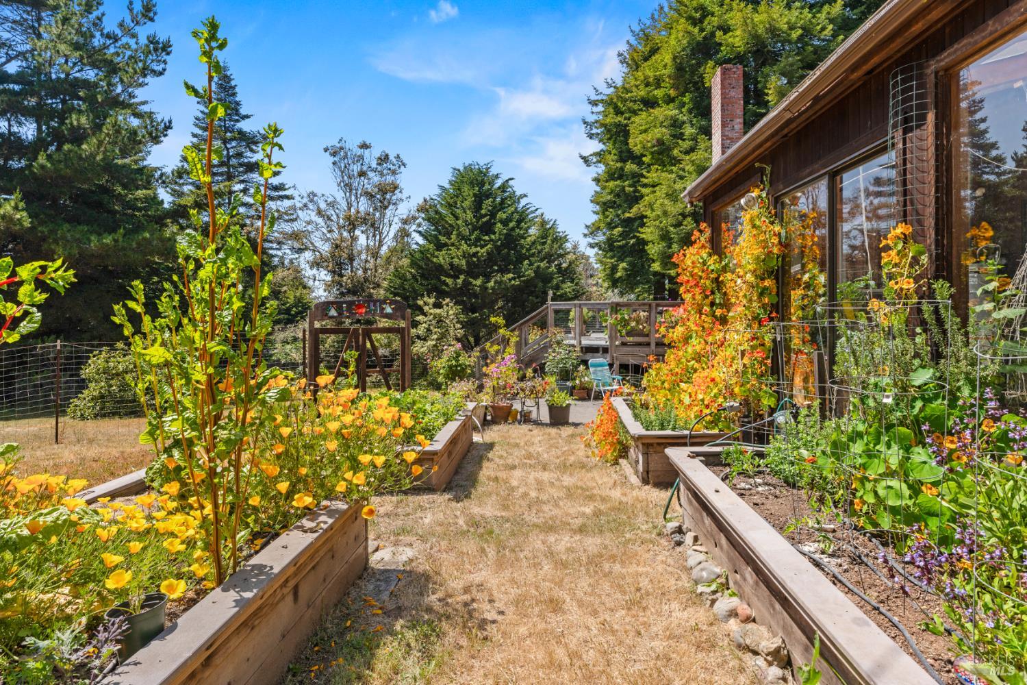 Detail Gallery Image 28 of 38 For 32800 Sutliff Ln, Fort Bragg,  CA 95437 - 2 Beds | 2 Baths