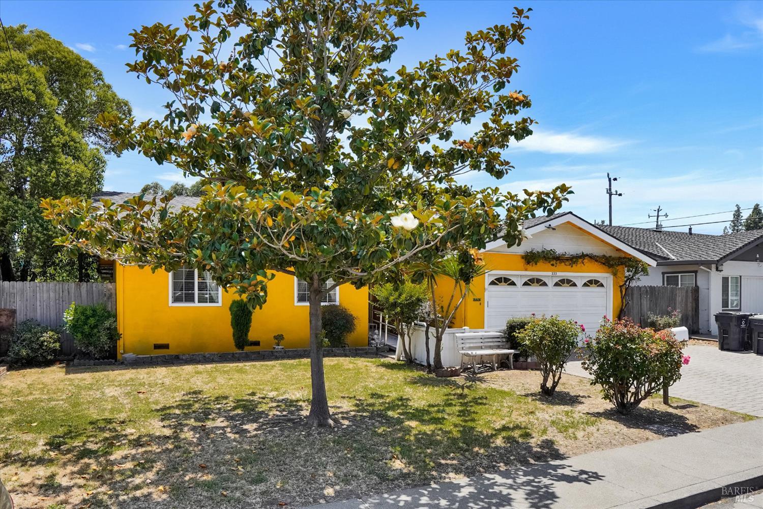 Dahlia Street, Fairfield, California image 3