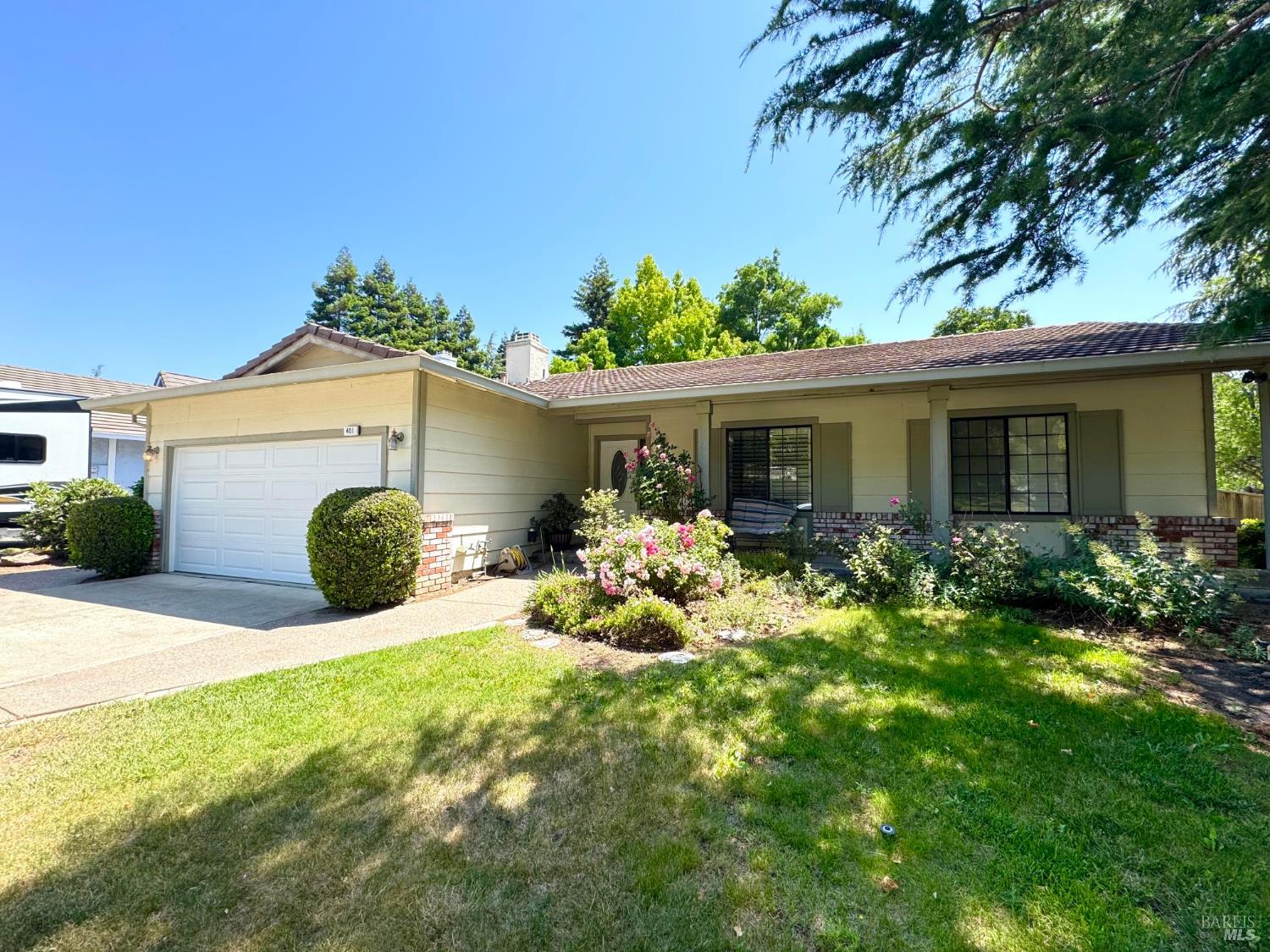 Oakwood Drive, Fairfield, California image 2