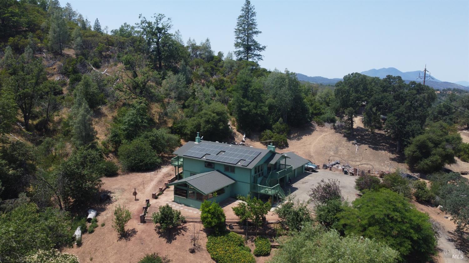 Detail Gallery Image 11 of 87 For 18683 Morgan Valley Rd, Lower Lake,  CA 95457 - 4 Beds | 2/1 Baths