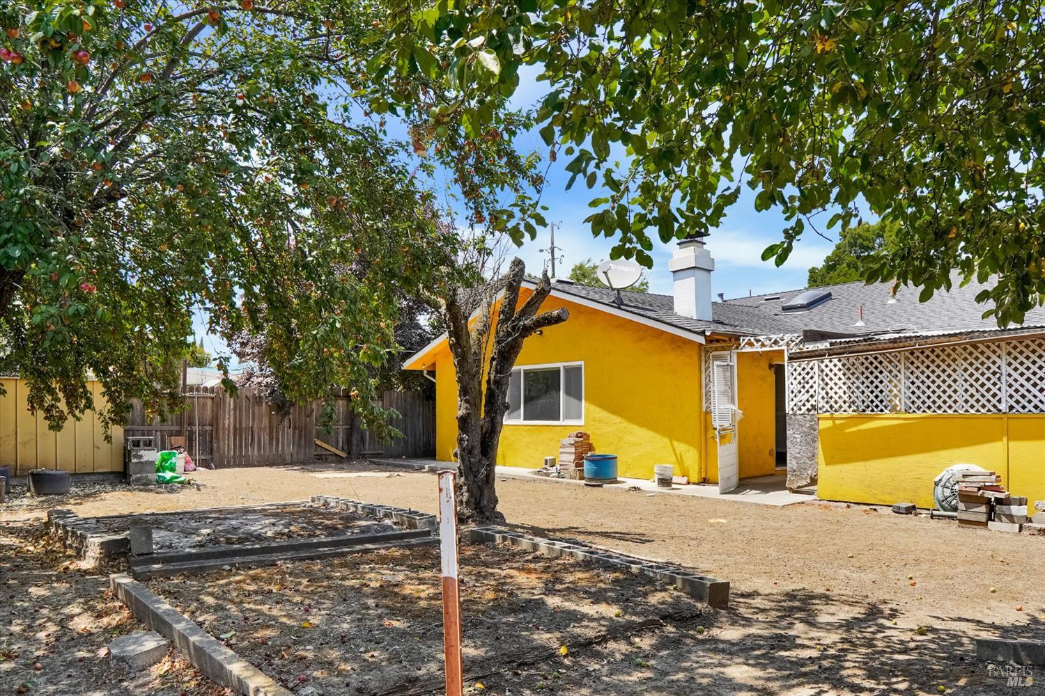 Dahlia Street, Fairfield, California image 40