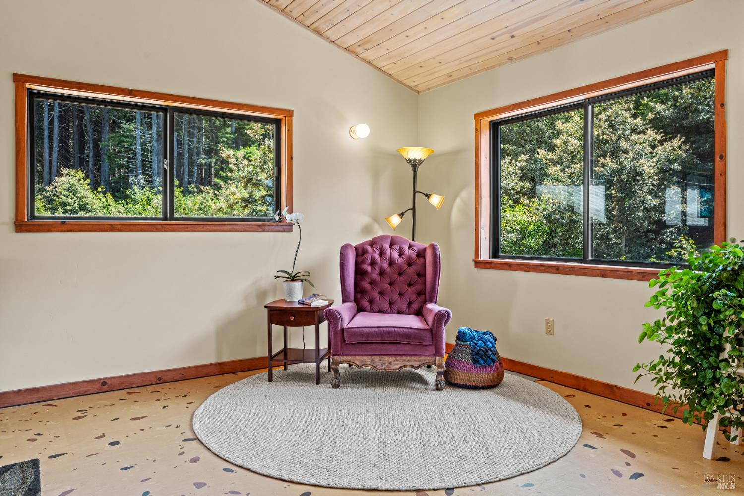 Detail Gallery Image 24 of 38 For 32800 Sutliff Ln, Fort Bragg,  CA 95437 - 2 Beds | 2 Baths