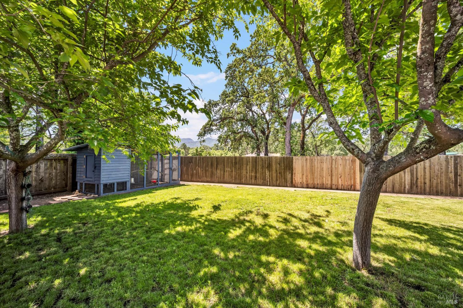 Detail Gallery Image 30 of 37 For 21425 Valley Oak Dr, Middletown,  CA 95461 - 3 Beds | 2/1 Baths