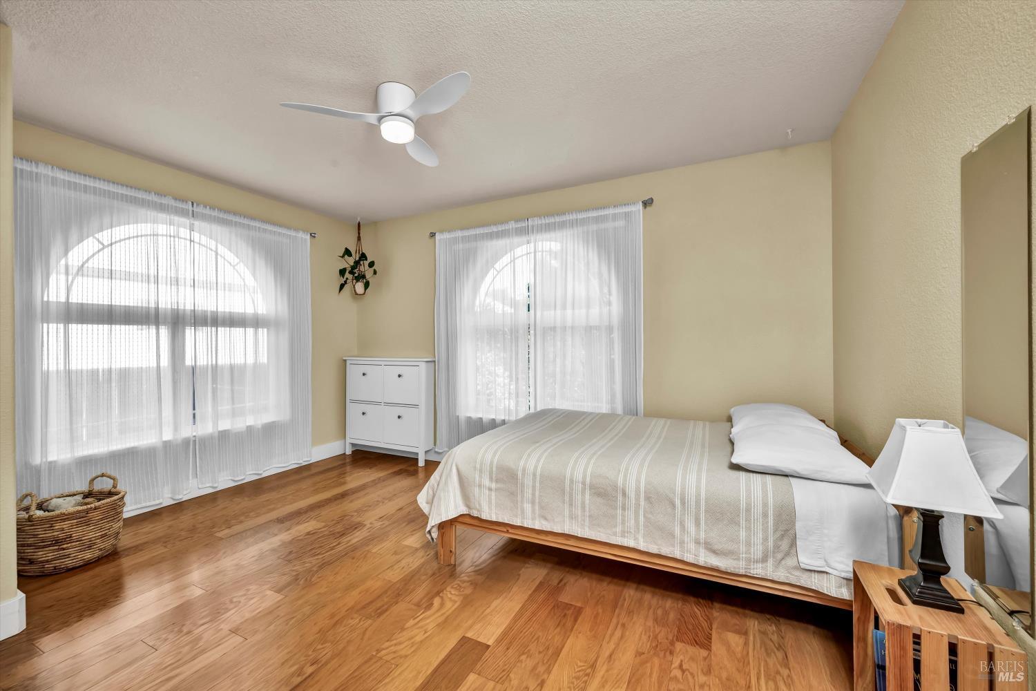 Detail Gallery Image 18 of 37 For 21425 Valley Oak Dr, Middletown,  CA 95461 - 3 Beds | 2/1 Baths