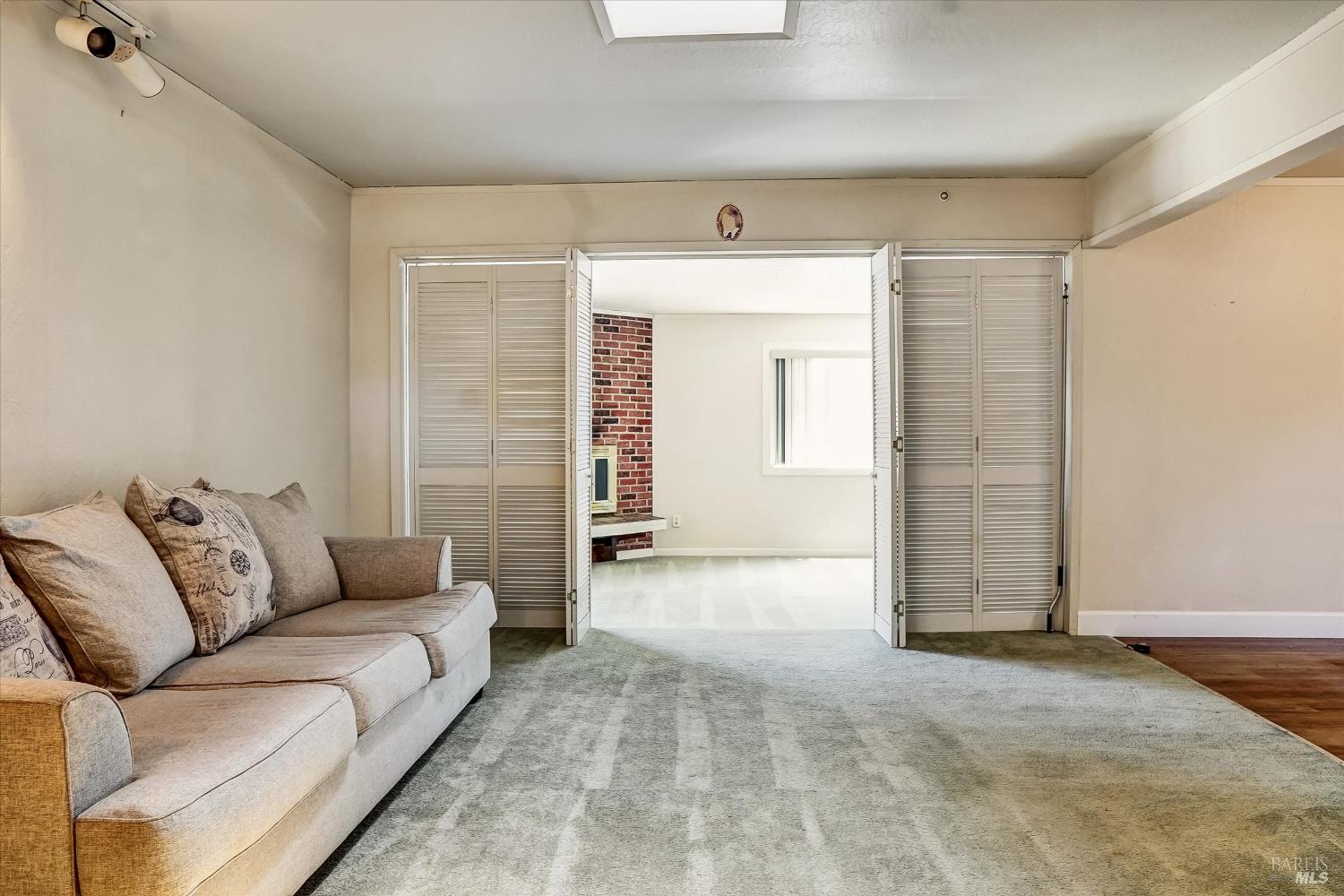Dahlia Street, Fairfield, California image 7