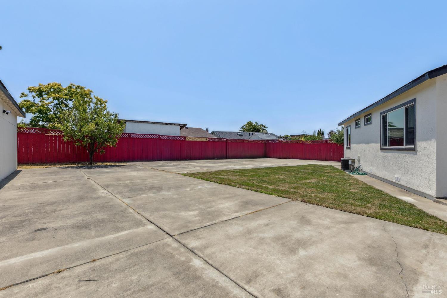 Detail Gallery Image 19 of 27 For 137 Saint Marys Pl, Vallejo,  CA 94589 - 3 Beds | 2 Baths