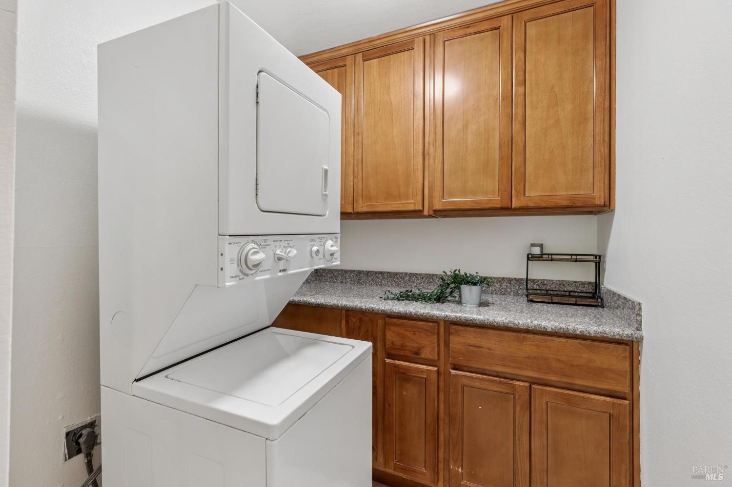 Detail Gallery Image 18 of 27 For 137 Saint Marys Pl, Vallejo,  CA 94589 - 3 Beds | 2 Baths