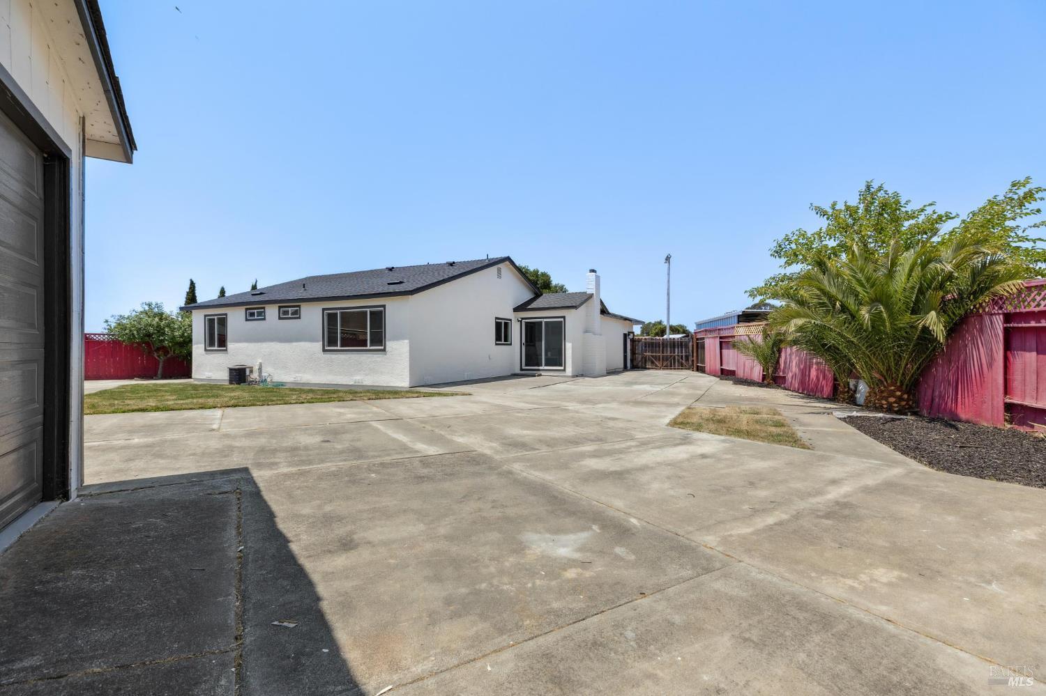 Detail Gallery Image 22 of 27 For 137 Saint Marys Pl, Vallejo,  CA 94589 - 3 Beds | 2 Baths