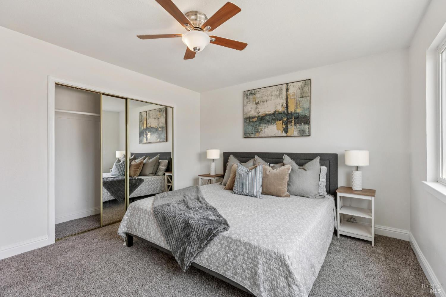 Detail Gallery Image 11 of 27 For 137 Saint Marys Pl, Vallejo,  CA 94589 - 3 Beds | 2 Baths
