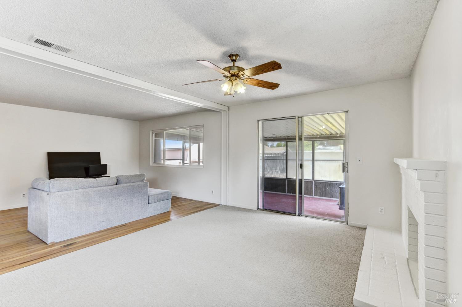 Santana Drive, Vacaville, California image 5