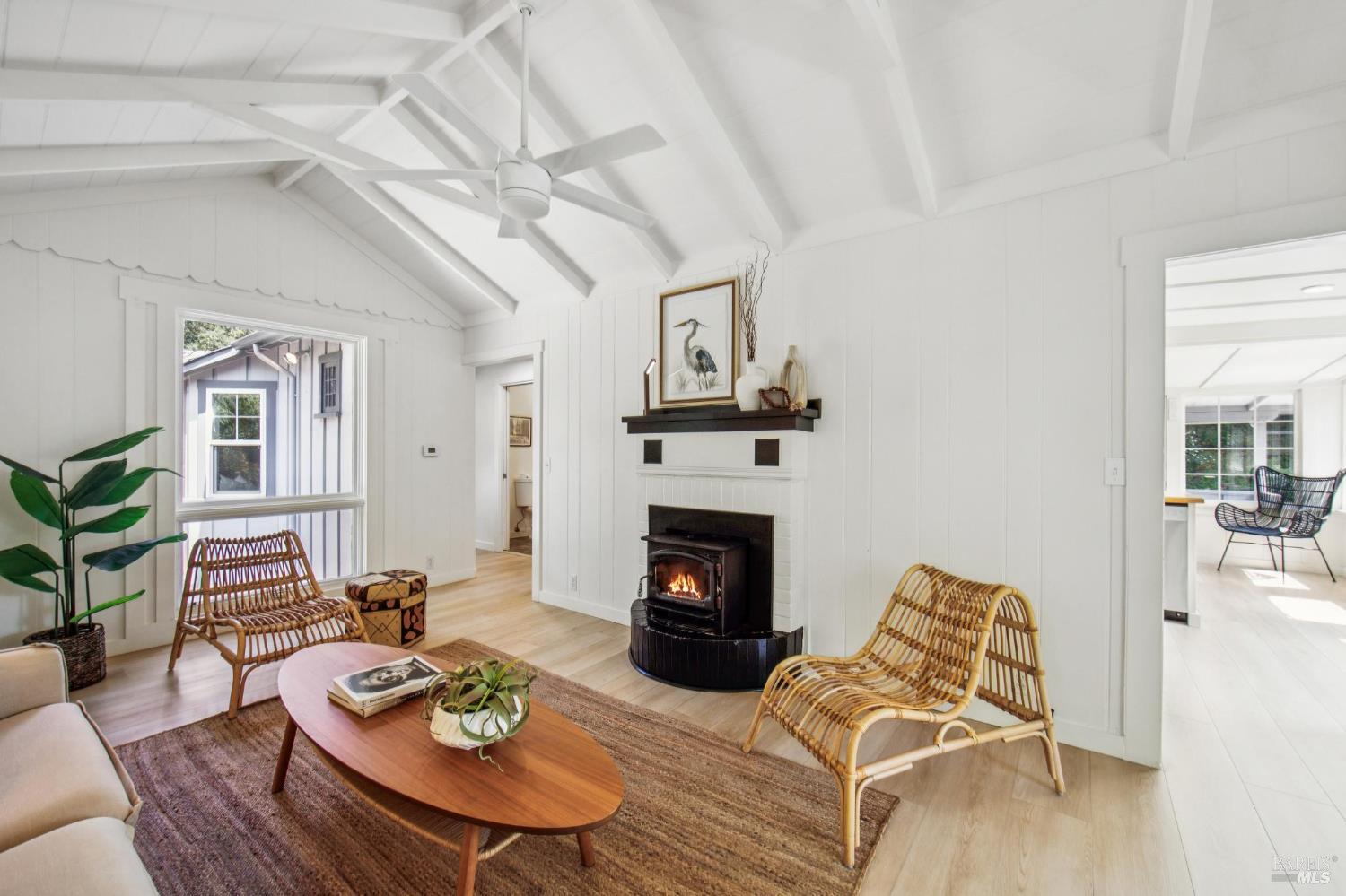 Detail Gallery Image 5 of 37 For 1240 Adobe Canyon Rd, Kenwood,  CA 95452 - 2 Beds | 2 Baths