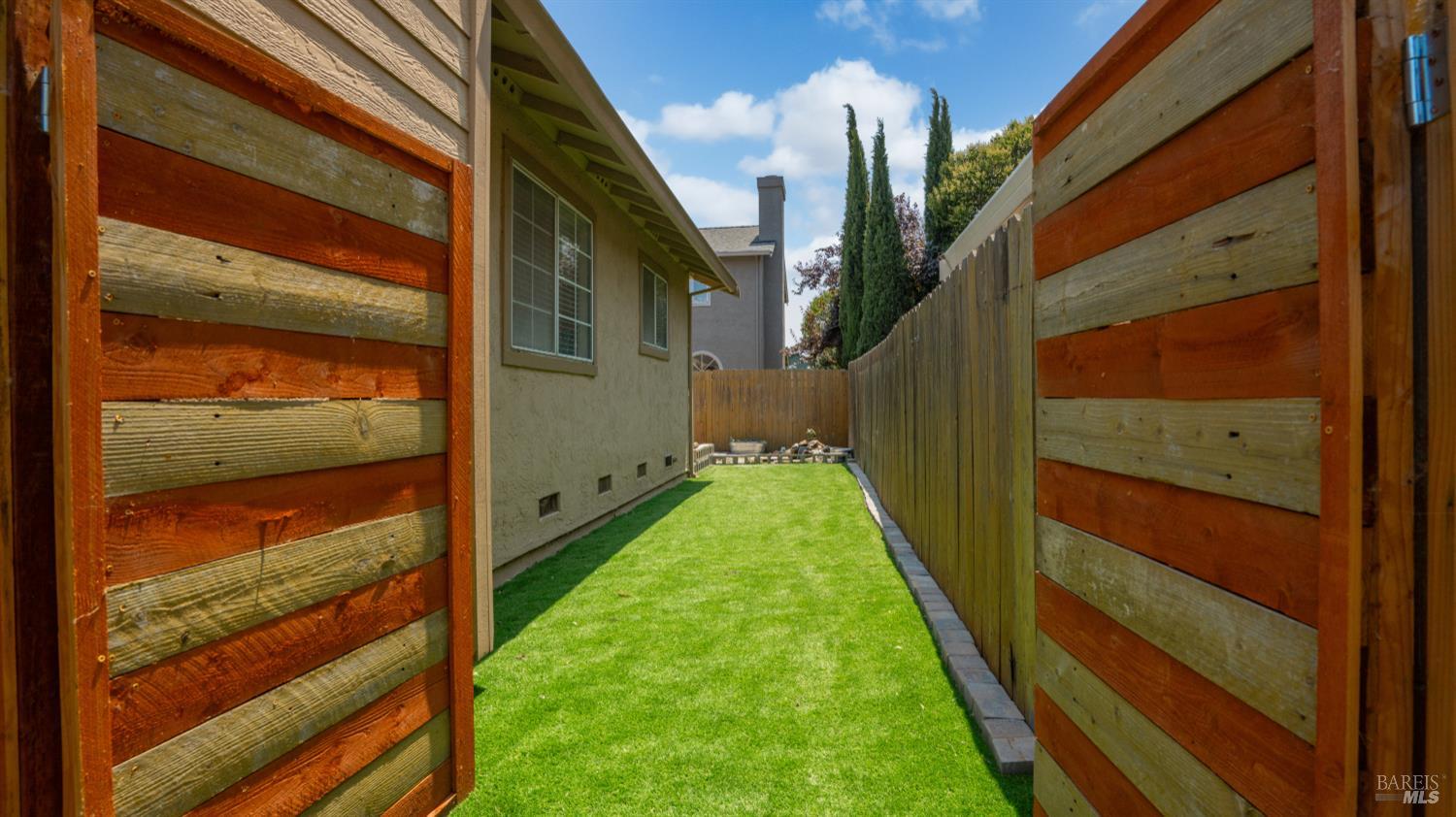 Detail Gallery Image 30 of 31 For 371 Bottlebrush Ct, Suisun City,  CA 94585 - 3 Beds | 2 Baths
