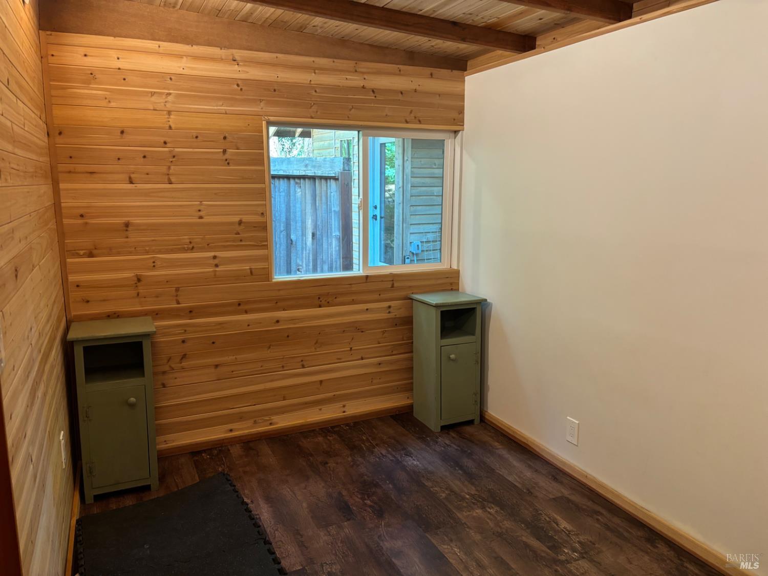 Detail Gallery Image 13 of 28 For 10894 Oak Ave, Forestville,  CA 95436 - 2 Beds | 1 Baths