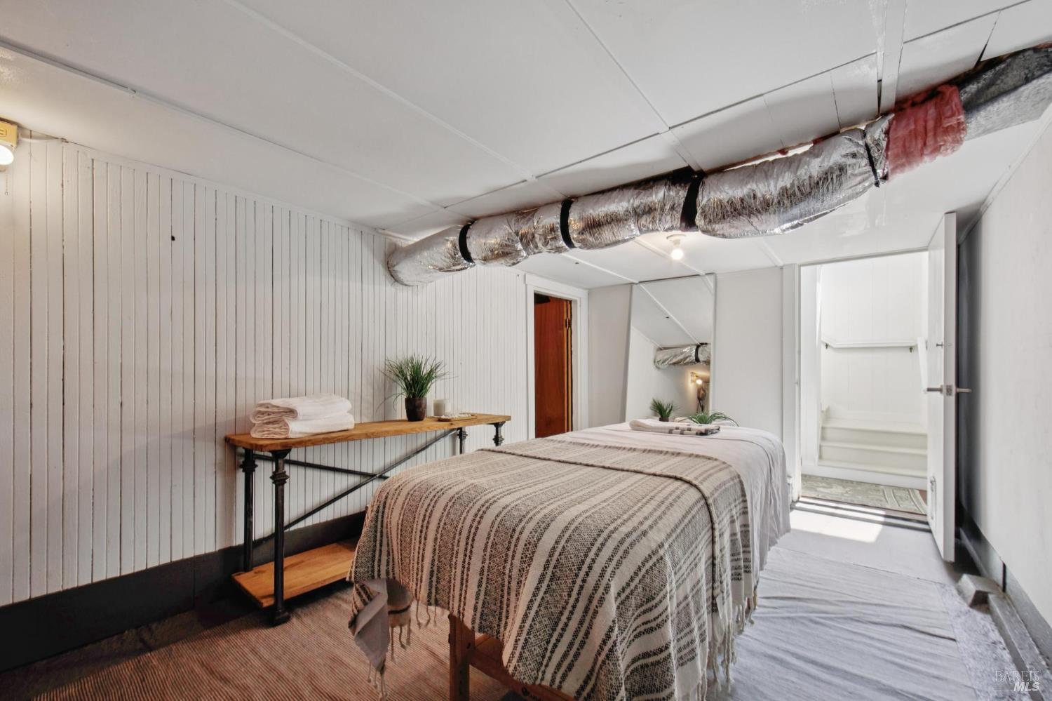 Detail Gallery Image 24 of 37 For 1240 Adobe Canyon Rd, Kenwood,  CA 95452 - 2 Beds | 2 Baths