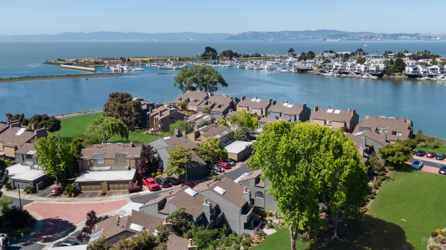 Detail Gallery Image 47 of 49 For 553 Kings Rd, Alameda,  CA 94501 - 2 Beds | 2/1 Baths