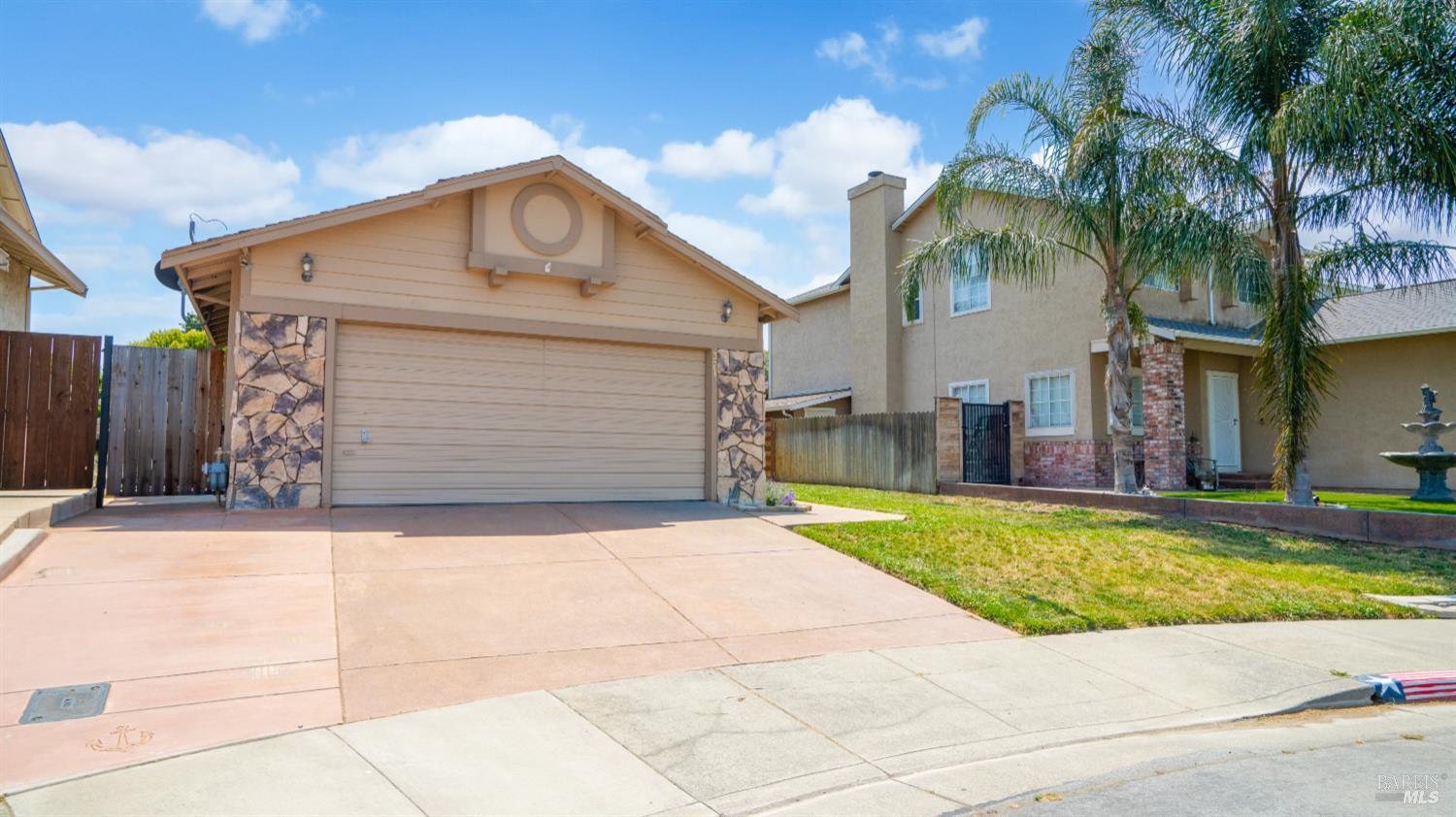 Detail Gallery Image 3 of 31 For 371 Bottlebrush Ct, Suisun City,  CA 94585 - 3 Beds | 2 Baths