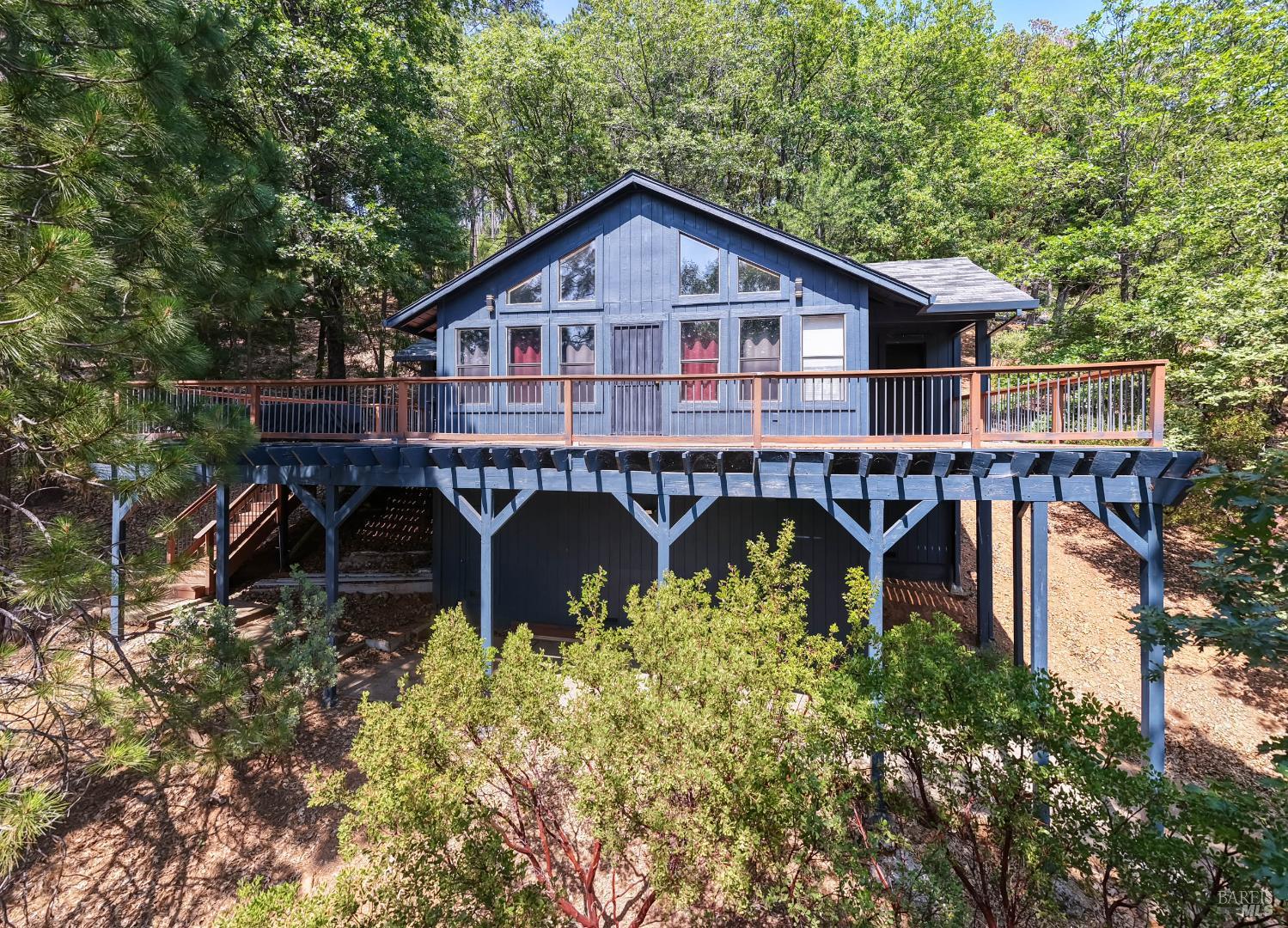 Detail Gallery Image 1 of 37 For 16300 Ponderosa Dr, Cobb,  CA 95426 - 2 Beds | 1/1 Baths