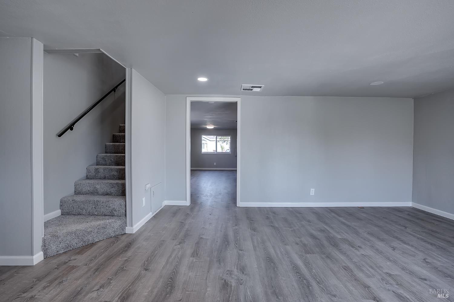 Detail Gallery Image 9 of 44 For 1821 Lakeville Hwy 77, Petaluma,  CA 94954 - 2 Beds | 2 Baths