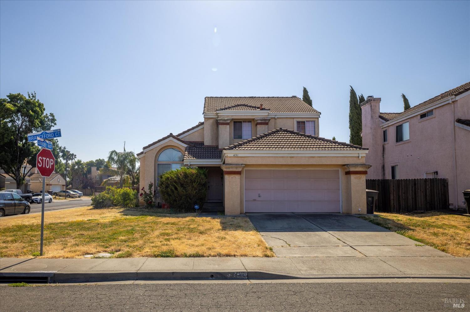 Detail Gallery Image 2 of 31 For 491 Branceford Ct, Suisun City,  CA 94585 - 4 Beds | 2/1 Baths