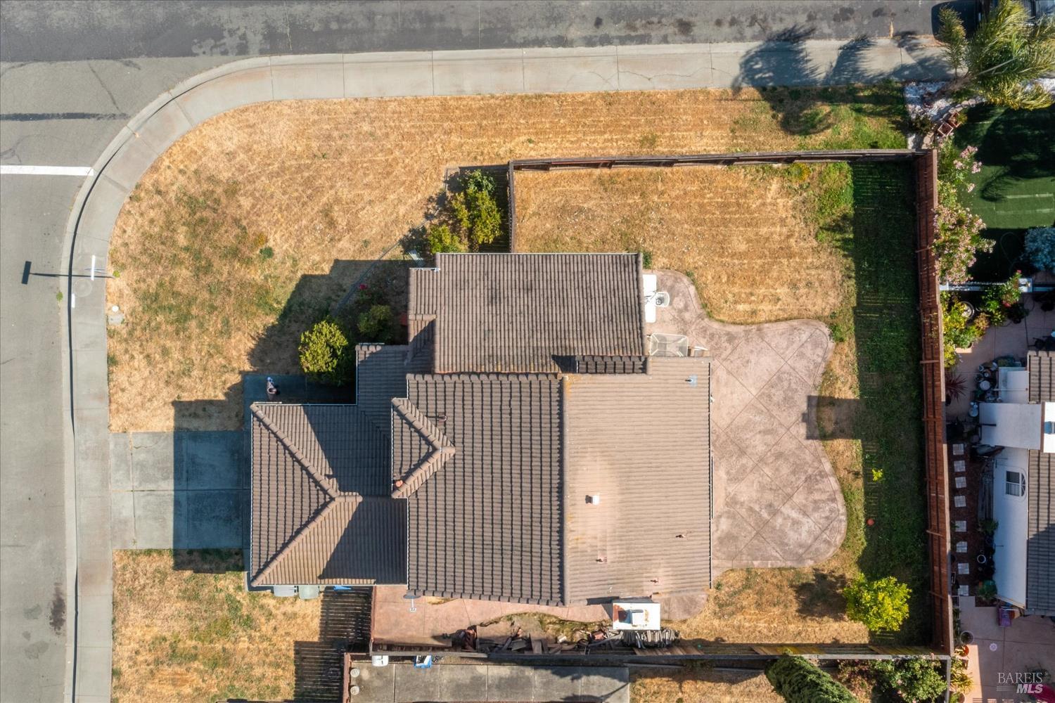 Detail Gallery Image 26 of 31 For 491 Branceford Ct, Suisun City,  CA 94585 - 4 Beds | 2/1 Baths