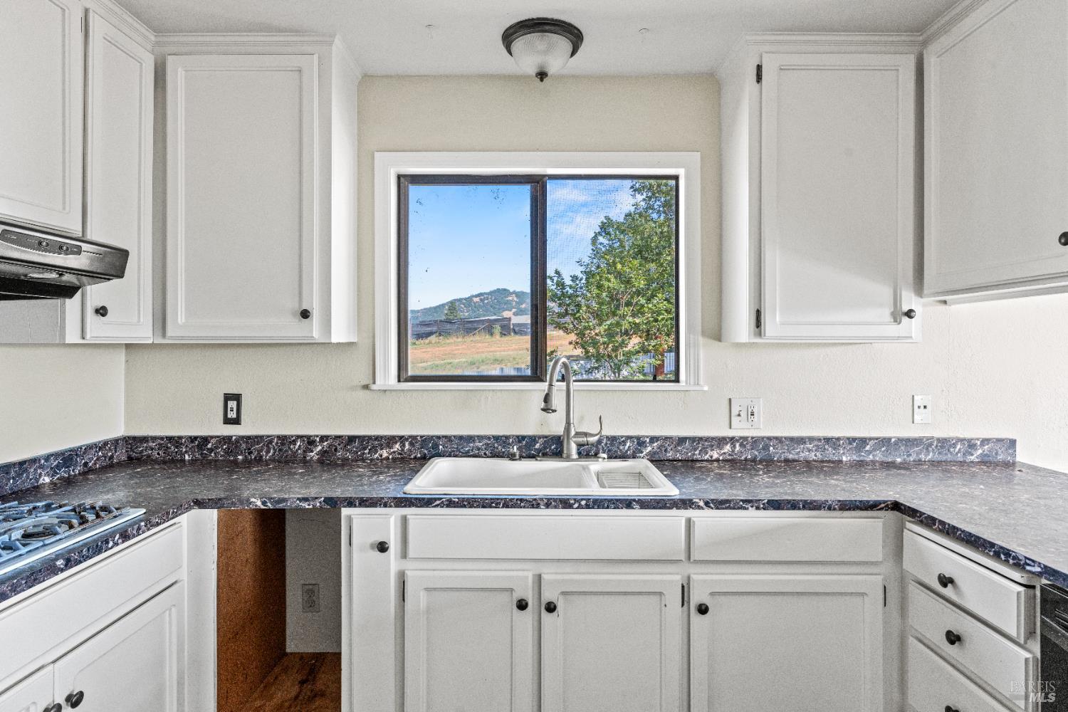 Detail Gallery Image 12 of 35 For 3850 Road B Unkn, Redwood Valley,  CA 95470 - 3 Beds | 2/1 Baths
