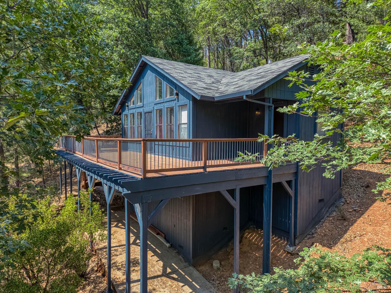 Detail Gallery Image 2 of 37 For 16300 Ponderosa Dr, Cobb,  CA 95426 - 2 Beds | 1/1 Baths