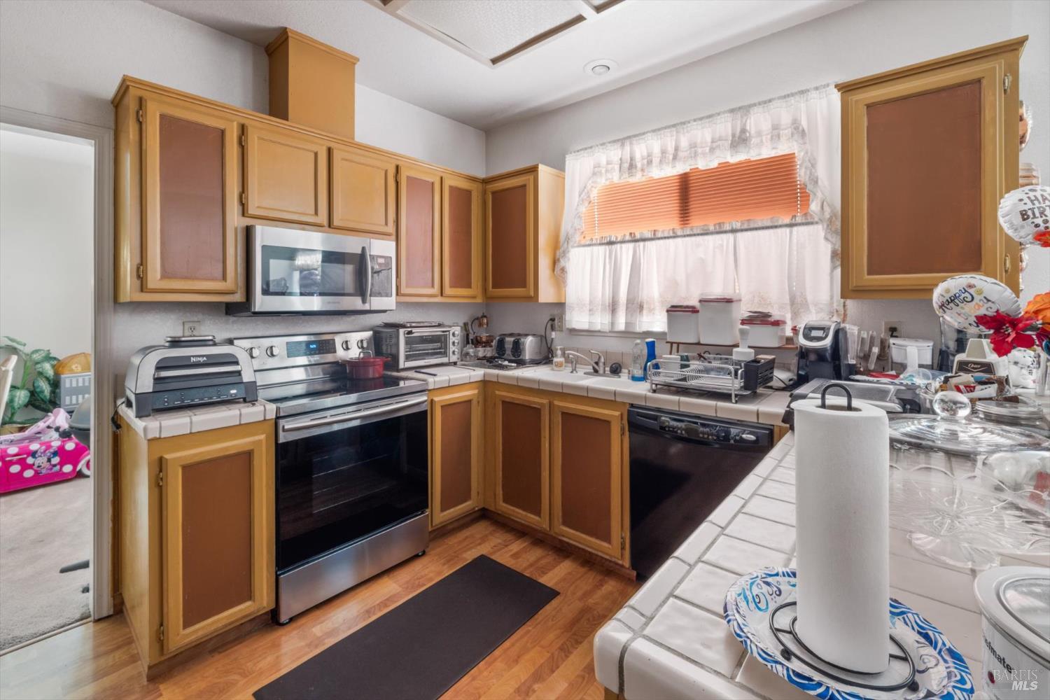 Detail Gallery Image 11 of 31 For 491 Branceford Ct, Suisun City,  CA 94585 - 4 Beds | 2/1 Baths