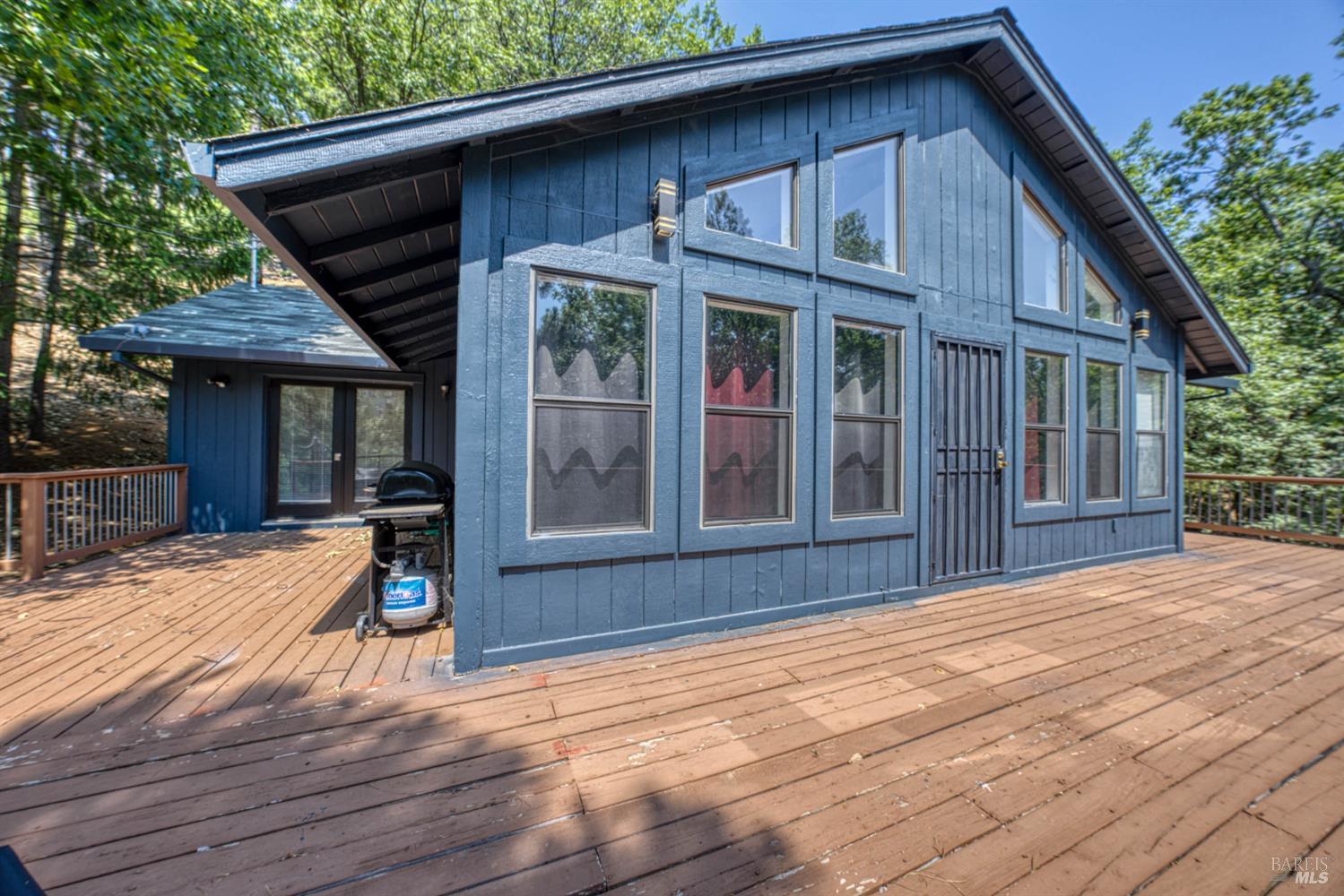 Detail Gallery Image 5 of 37 For 16300 Ponderosa Dr, Cobb,  CA 95426 - 2 Beds | 1/1 Baths