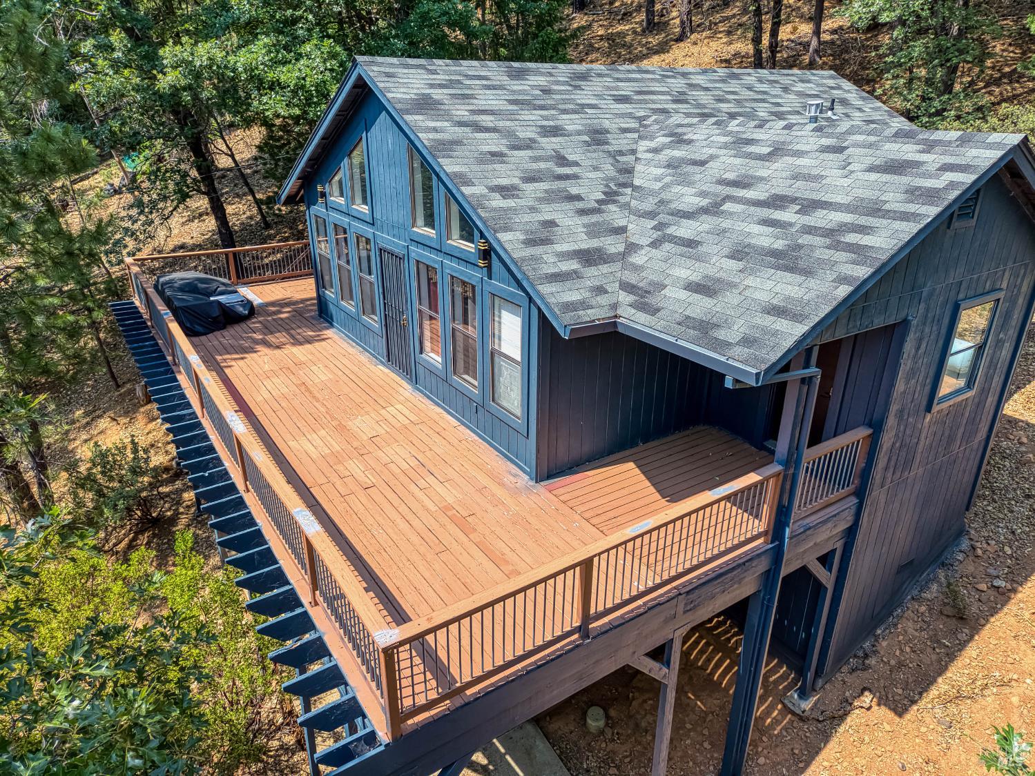 Detail Gallery Image 4 of 37 For 16300 Ponderosa Dr, Cobb,  CA 95426 - 2 Beds | 1/1 Baths