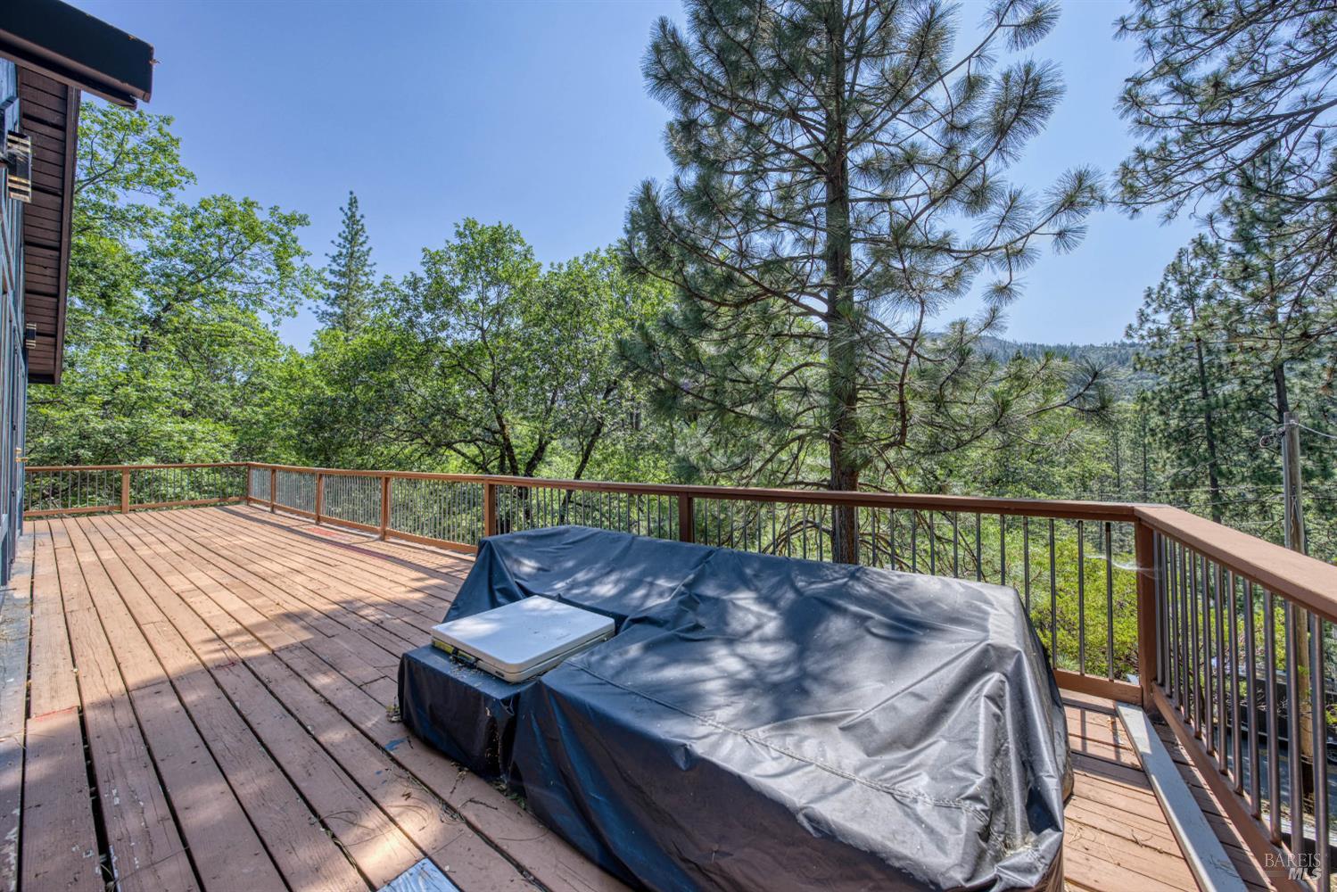 Detail Gallery Image 6 of 37 For 16300 Ponderosa Dr, Cobb,  CA 95426 - 2 Beds | 1/1 Baths