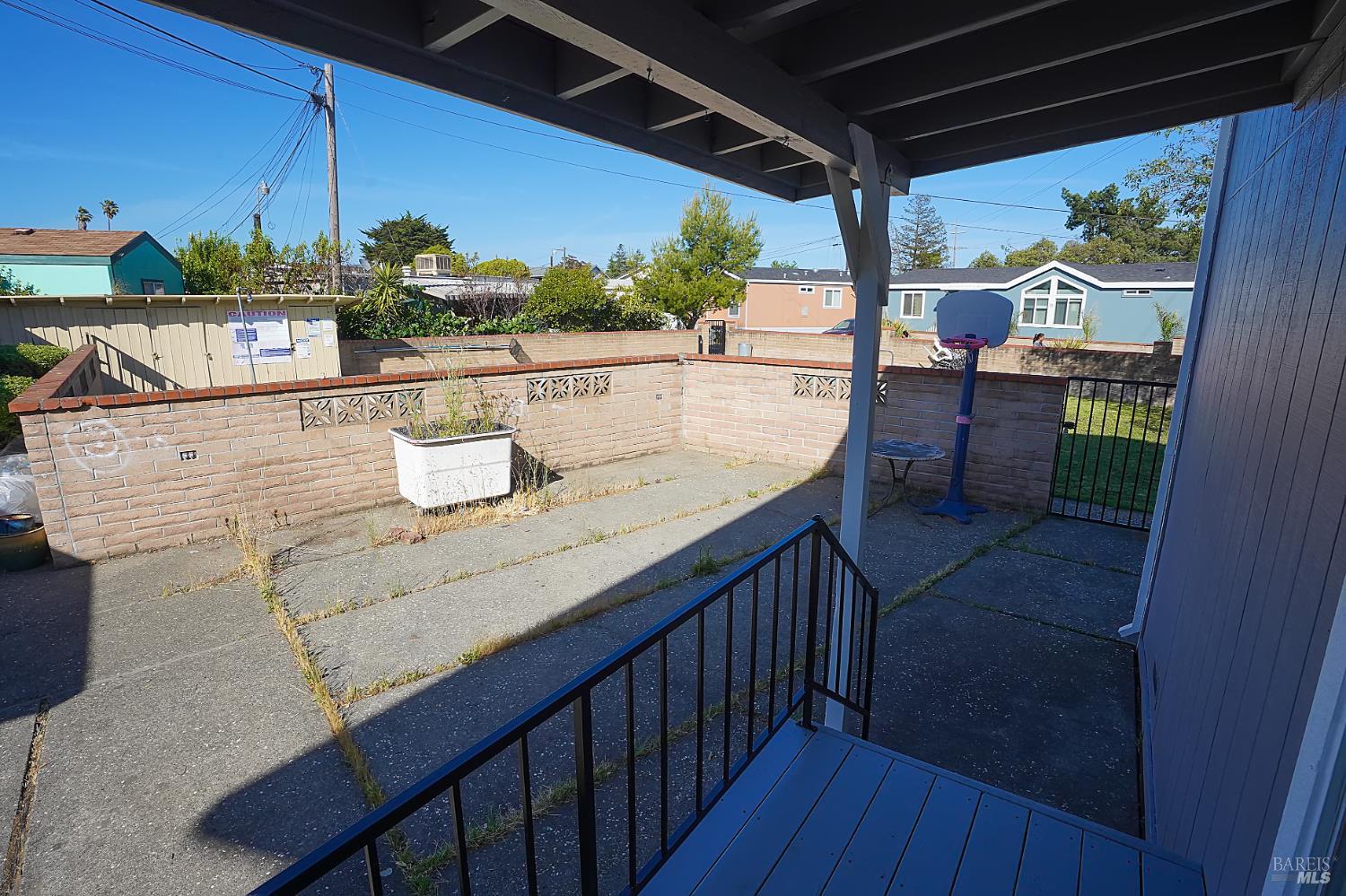 Detail Gallery Image 5 of 44 For 1821 Lakeville Hwy 77, Petaluma,  CA 94954 - 2 Beds | 2 Baths