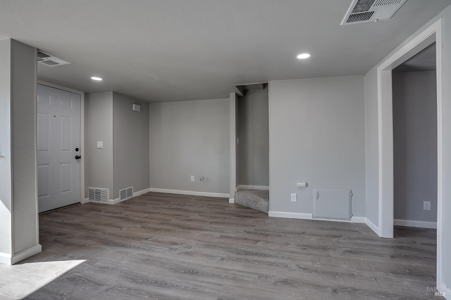 Detail Gallery Image 12 of 44 For 1821 Lakeville Hwy 77, Petaluma,  CA 94954 - 2 Beds | 2 Baths