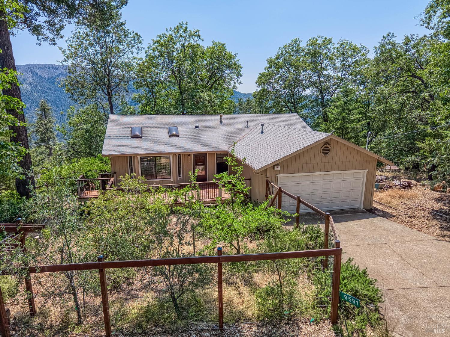 Detail Gallery Image 1 of 47 For 9591 Lassen Dr, Cobb,  CA 95426 - 3 Beds | 2 Baths